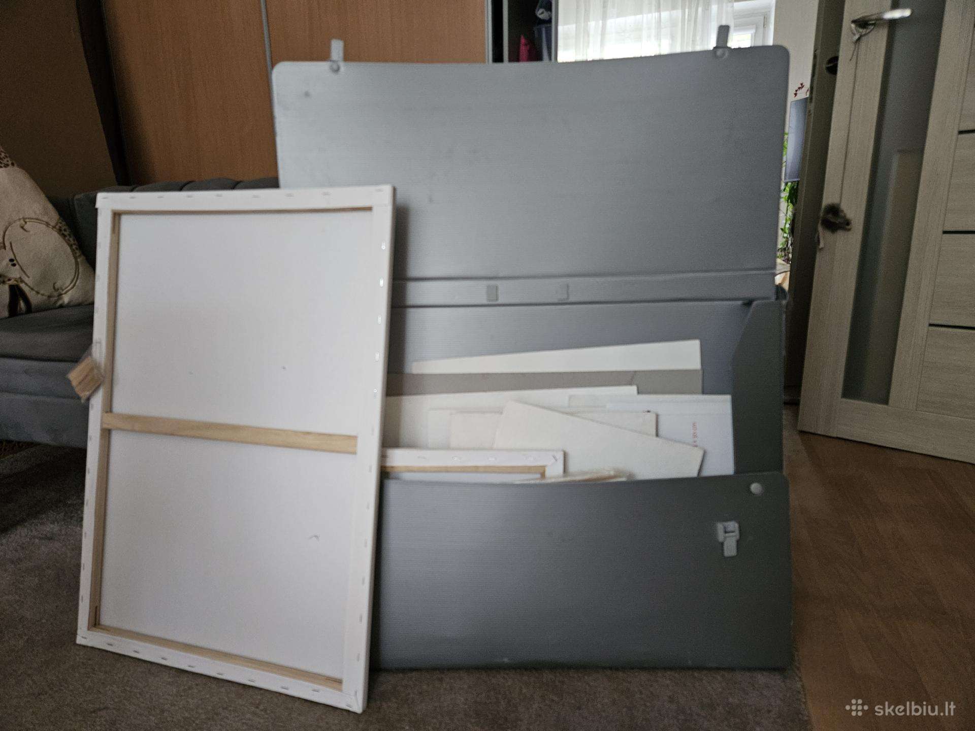 Dovanoju papkę eskizams, įv. gruntuotus kartonus