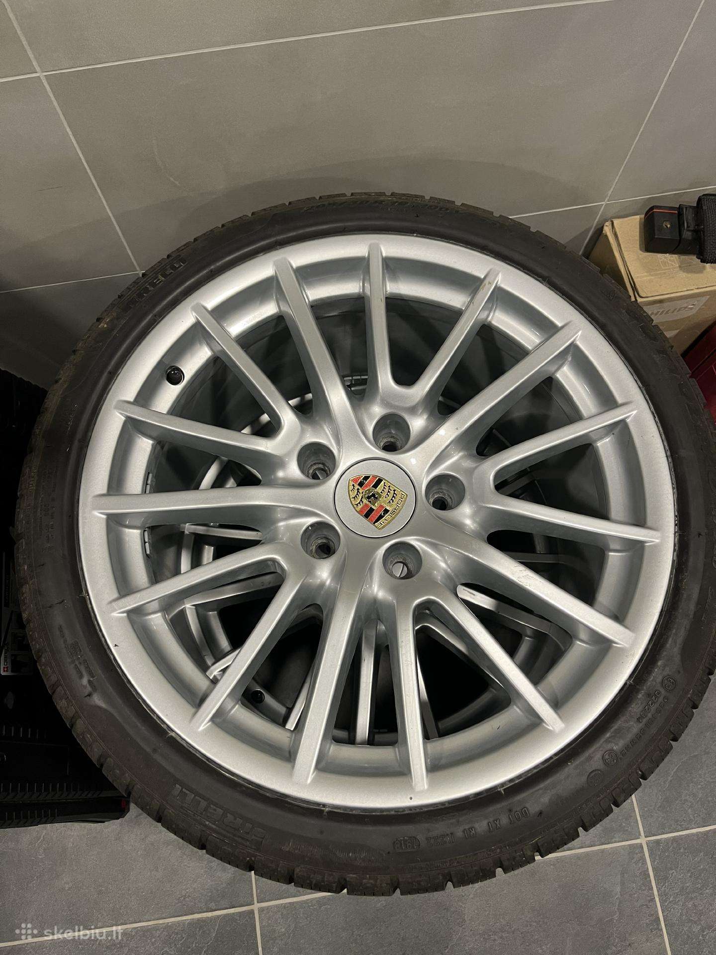 Porsche zieminiai ratai