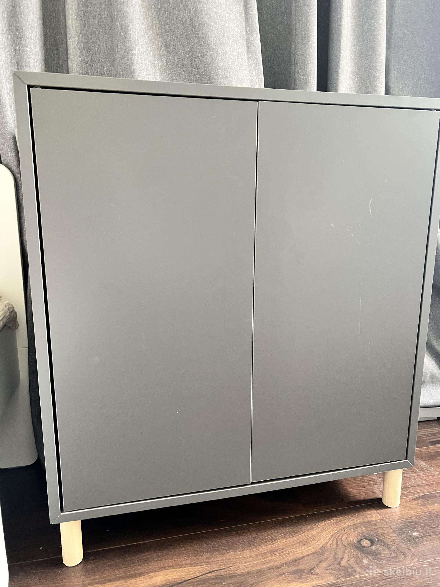 Ikea spintele