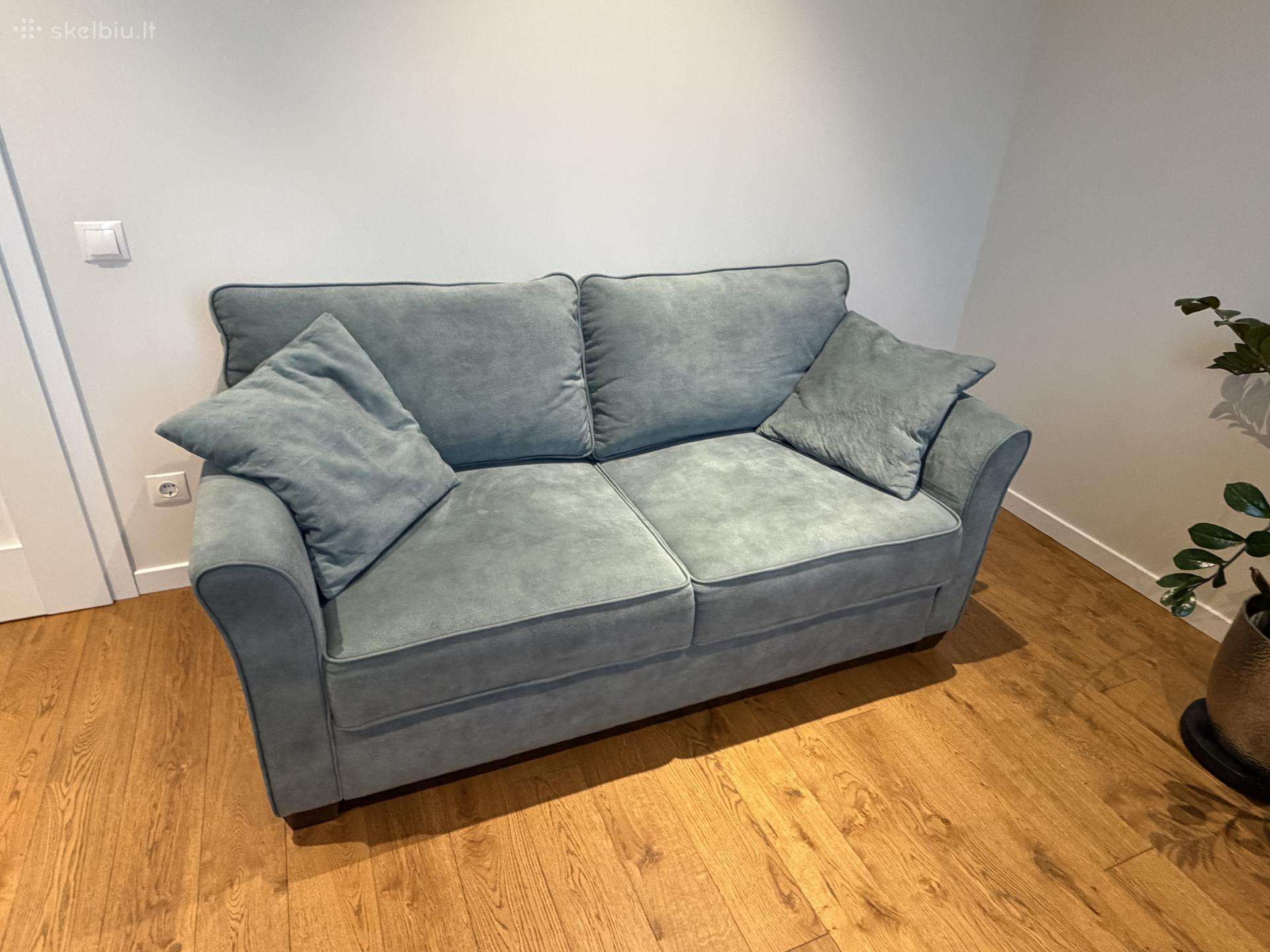 Kompaktiška sofa-lova