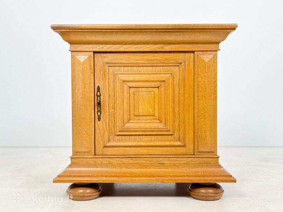 Ąžuolinė komoda