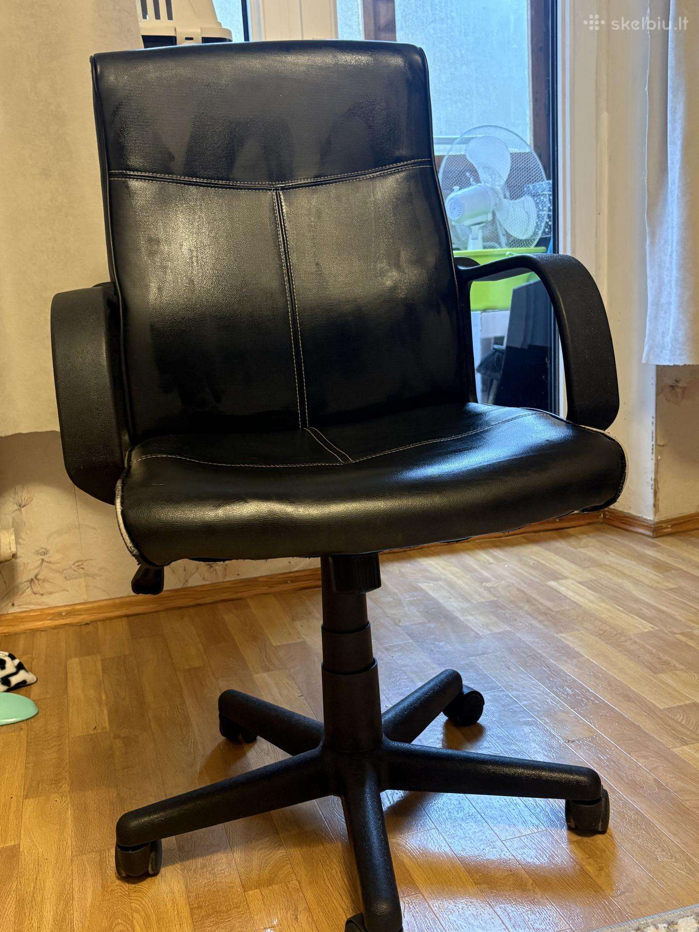 Biuro kėdė