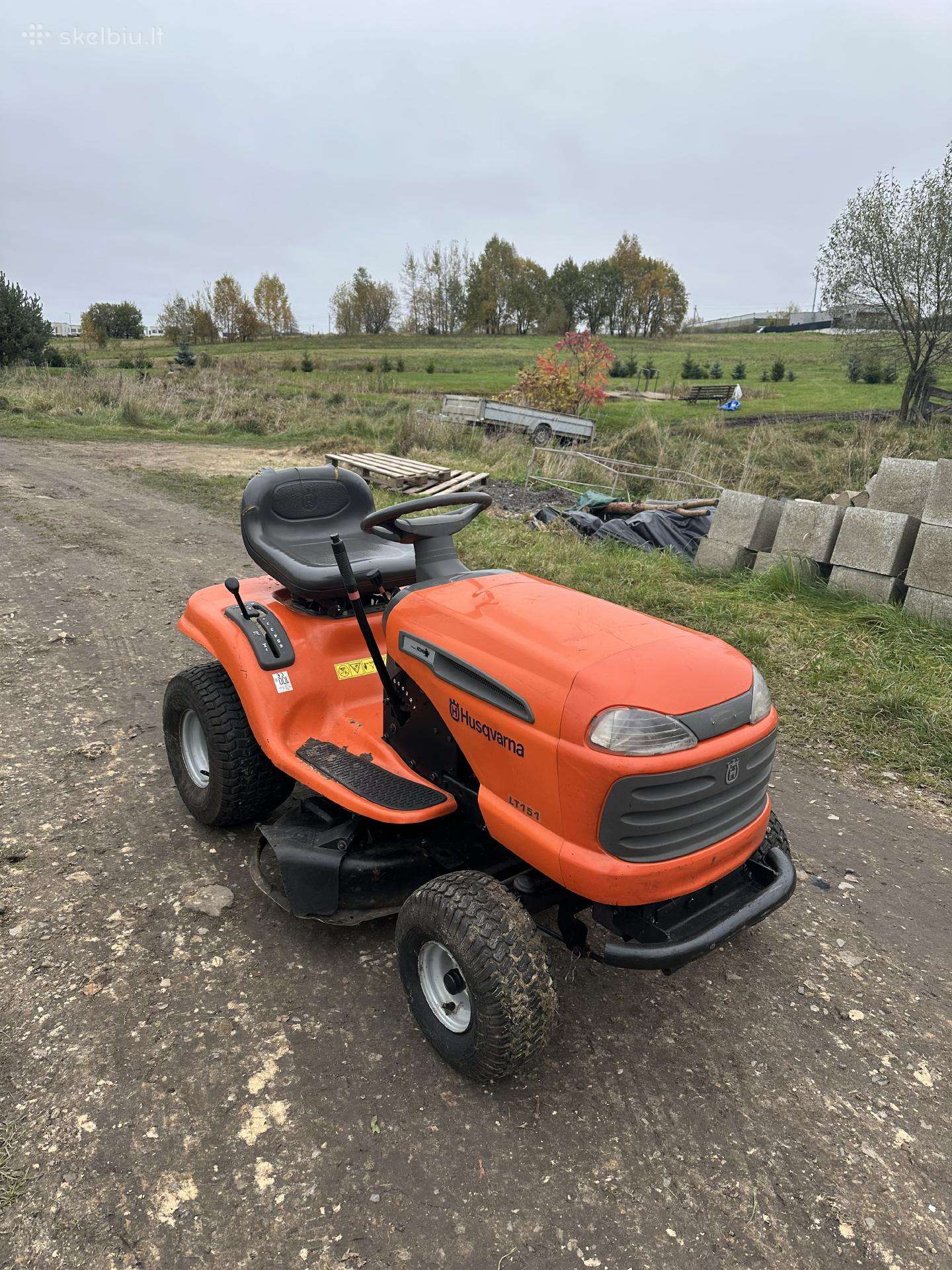 Husqvarna sodo traktoriukas