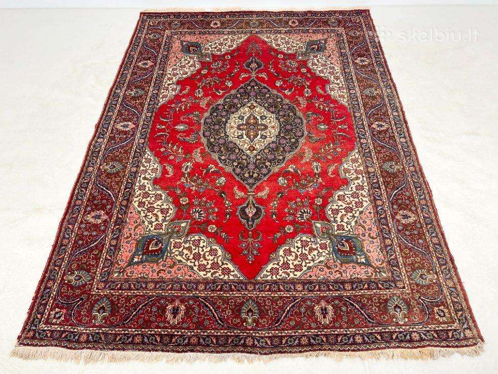 Persiškas rankų darbo kilimas Tabriz