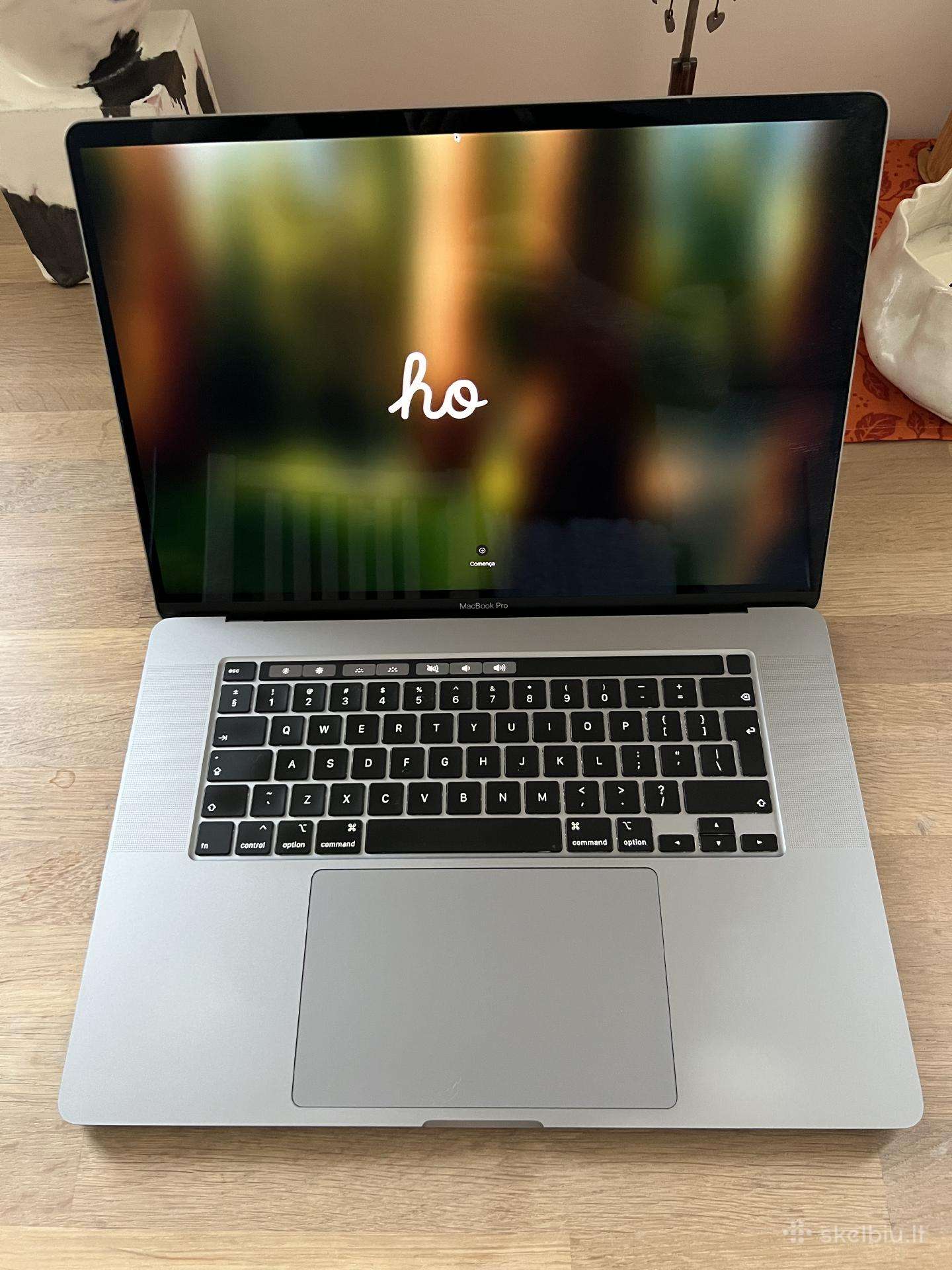 Macbookpro 16" 2019 intel i7 16gb RAM 512gb SSD