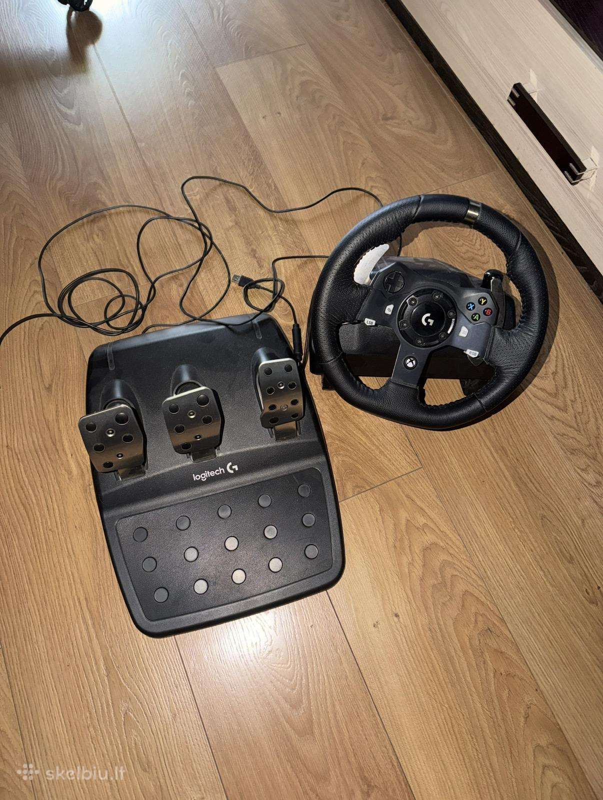 Logitech G920 vairas su pedalais