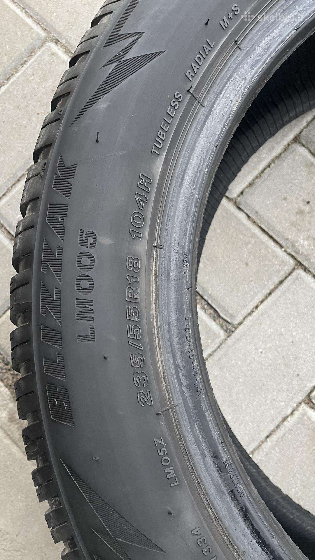 R18 235/55 Žieminės Bridgestone Blizak Lm005