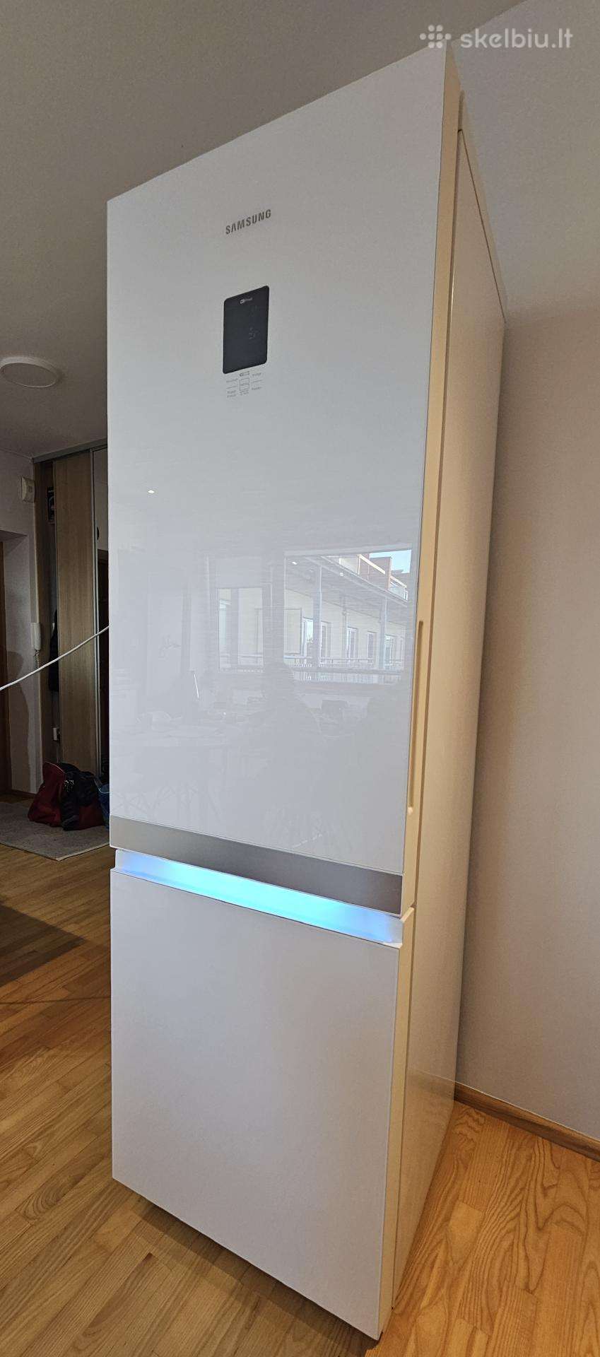 Parduodamas šaldytuvas Samsung Rl55vte1l