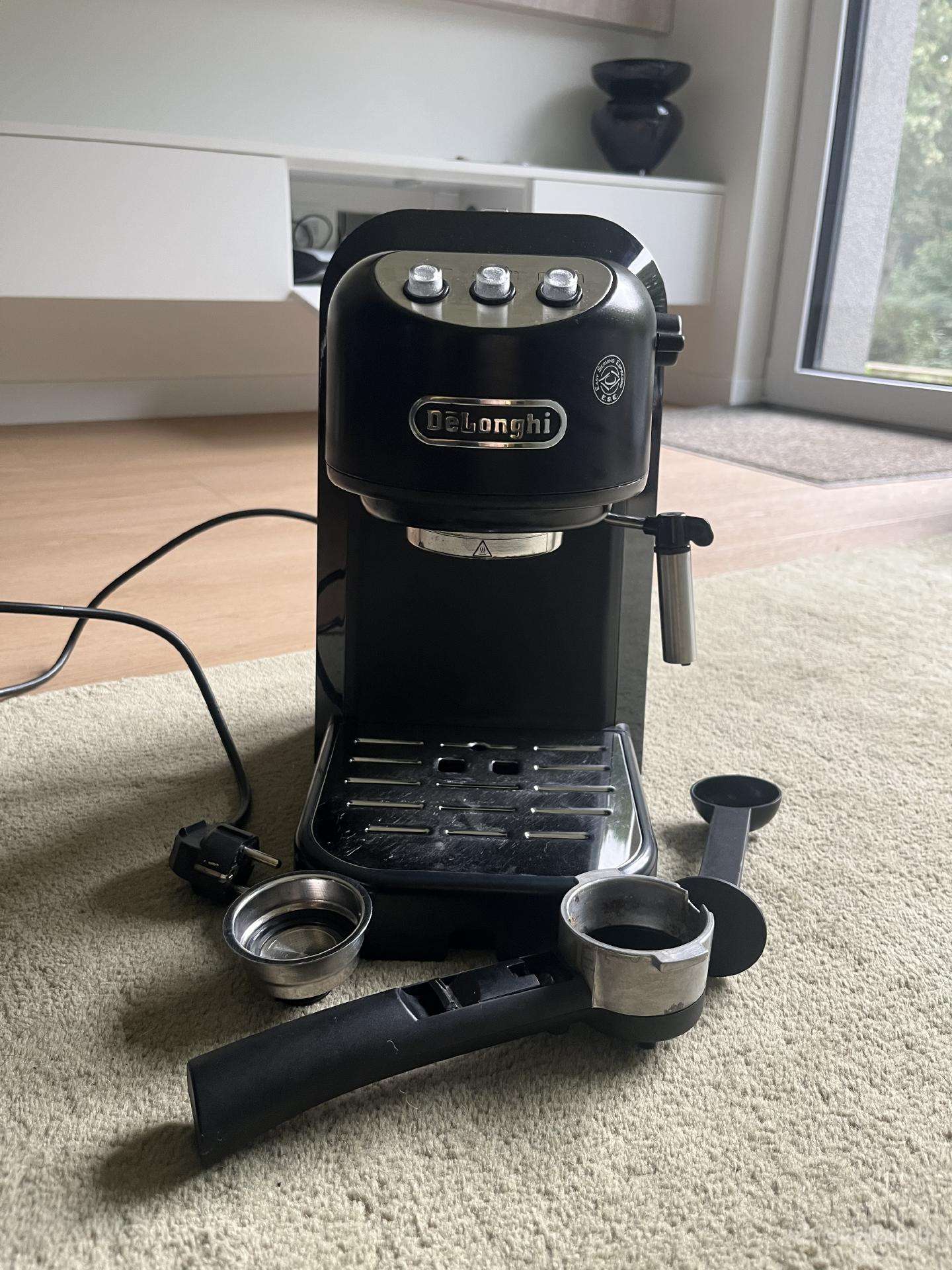 Delonghi rankinis kavos aparatas