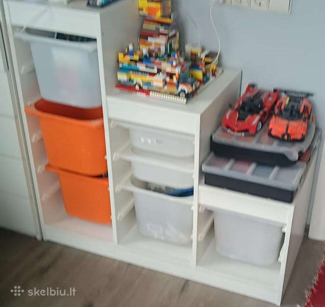 Vaikiška spintelė su daiktadėžėm