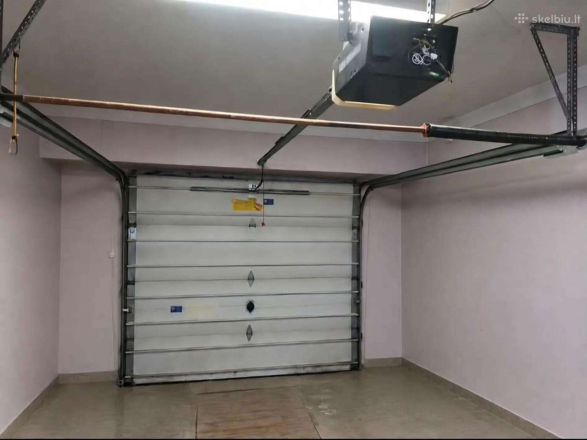 Pakeliami garažo vartai