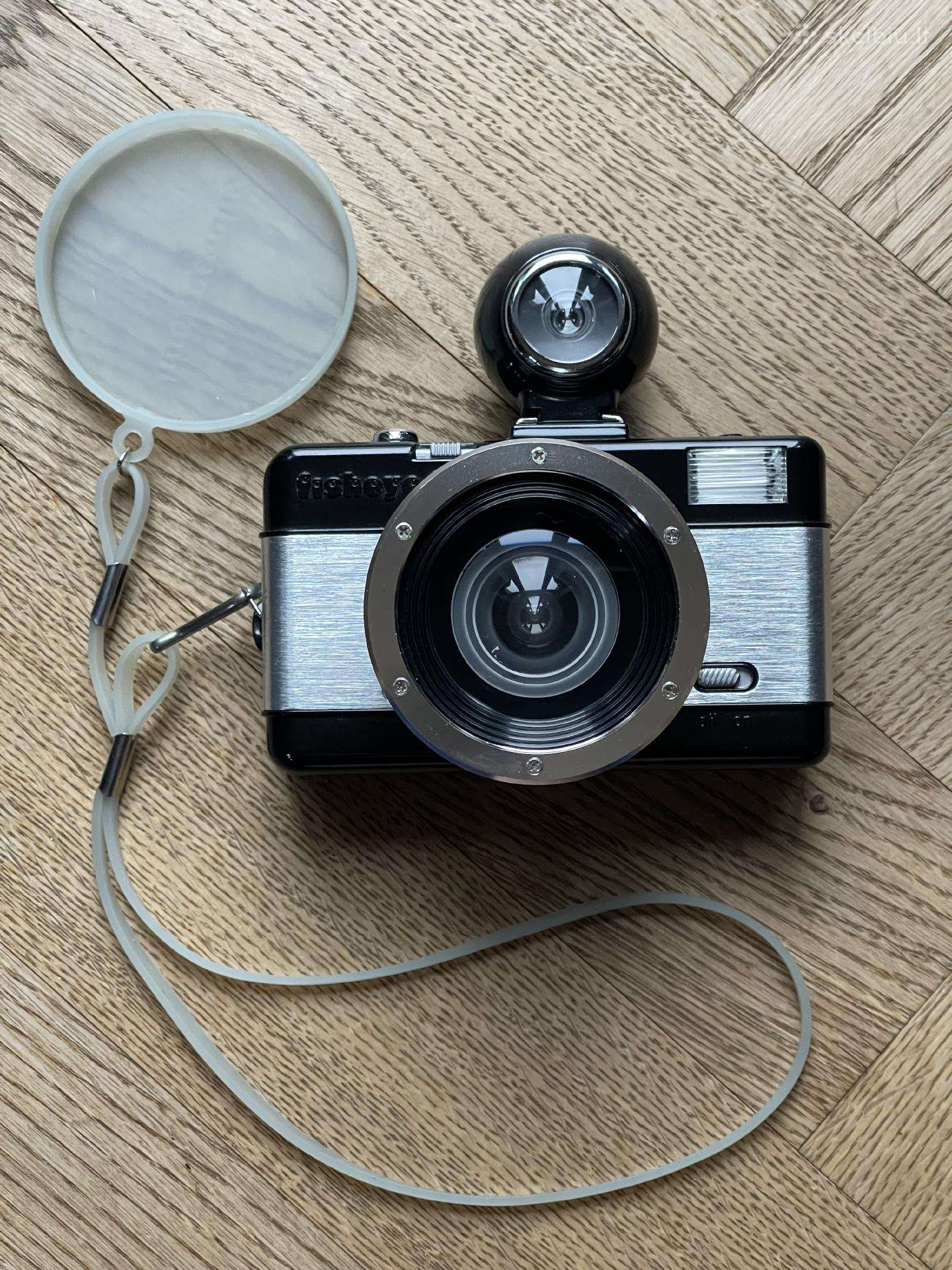 Juostinis fotoaparatas Lomography Fisheye 2