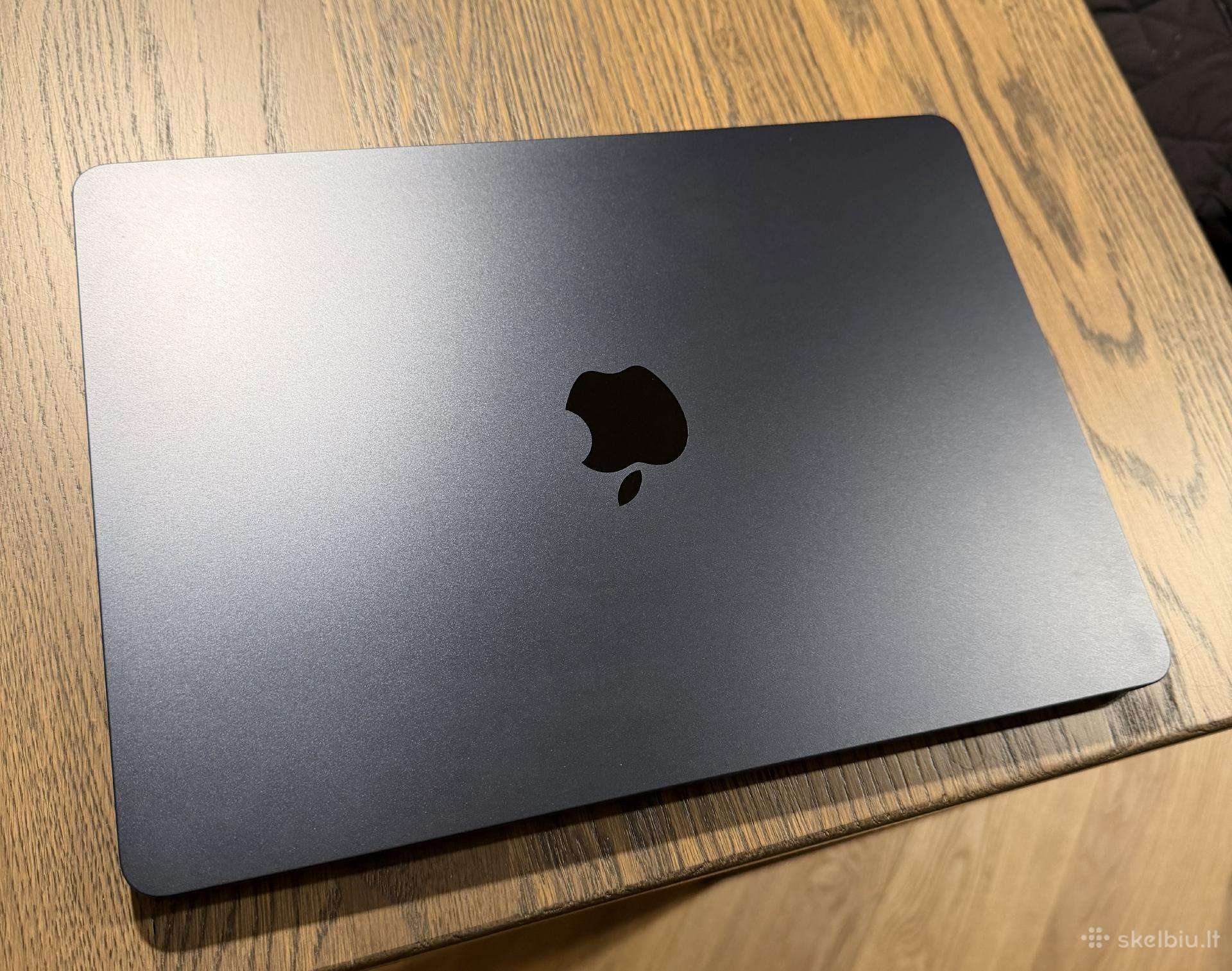 Apple MacBook Air 13" M5 (2026). Kaip naujas!