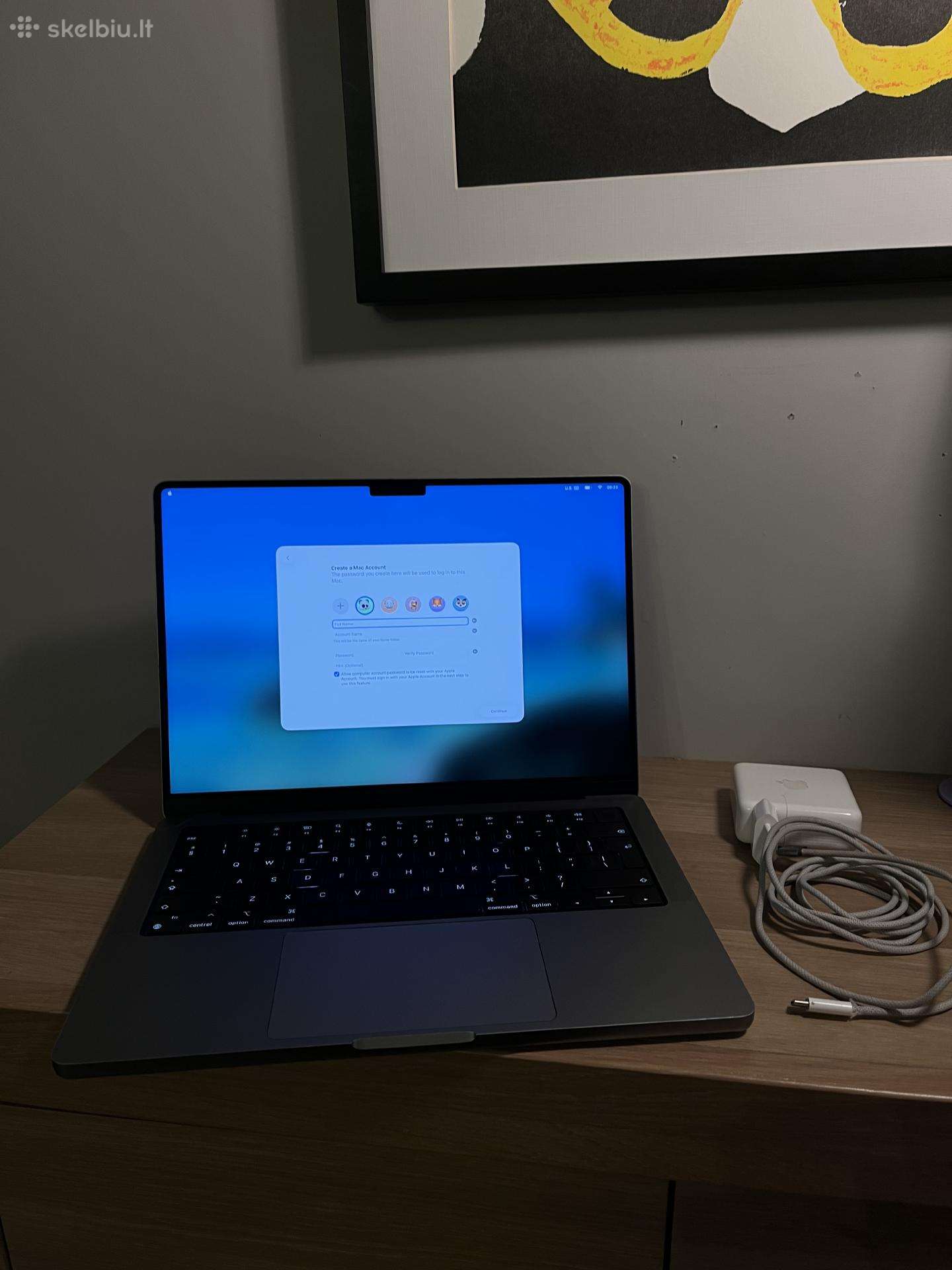 Apple MacBook Pro 14 M2 Pro, 16 GB RAM (2023)
