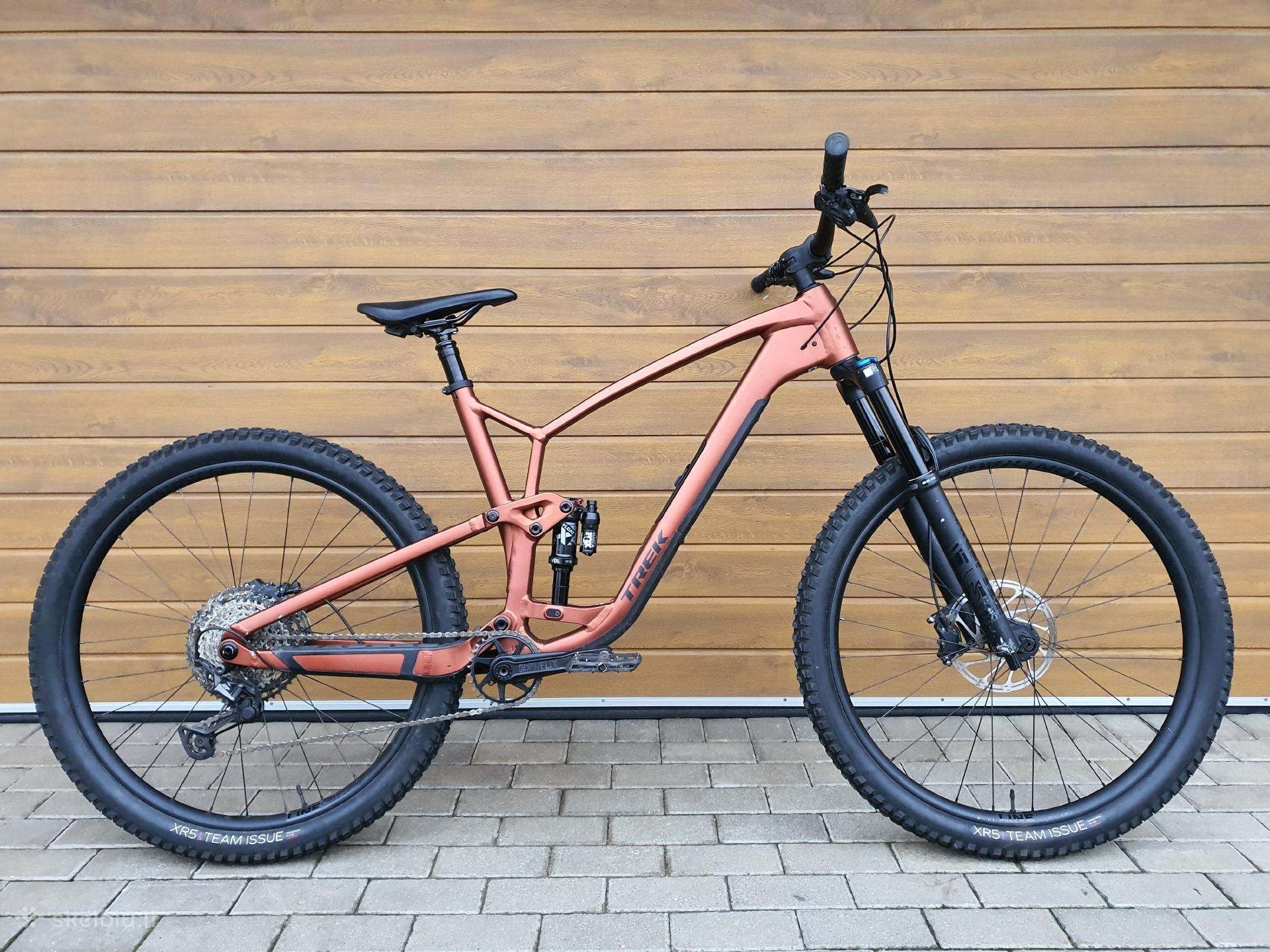 XXL dydžio, 2023m. Trek Fuel Ex 8 su Fox/ XT
