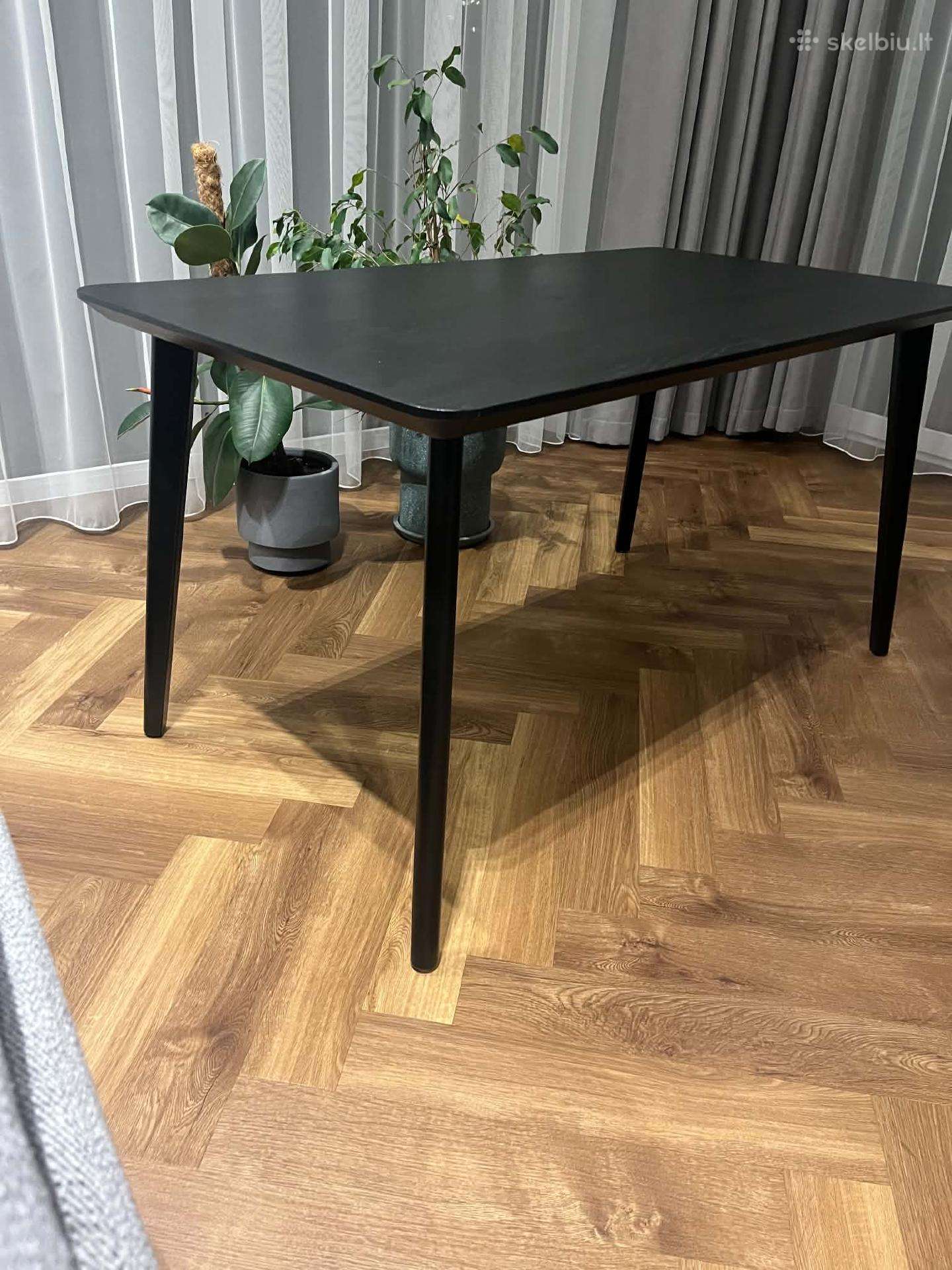 Stalas lisabo 140x78cm uosio lukstas