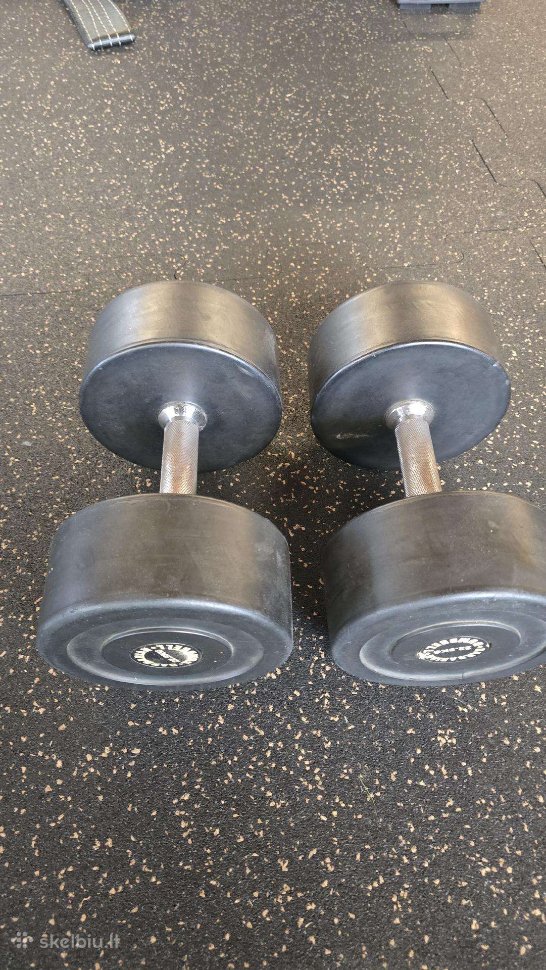 22,5 kg hanteliai