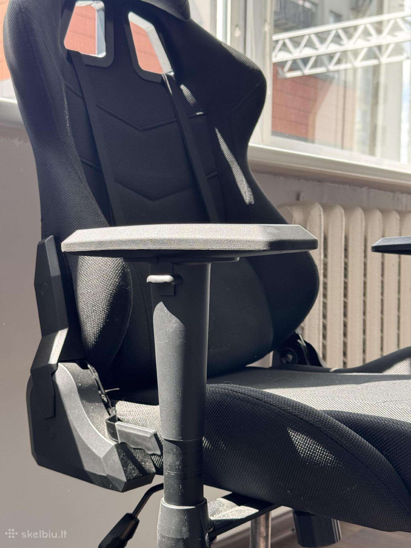 Parduodama žaidimų kėdė Deltaco Gaming Gam-096f