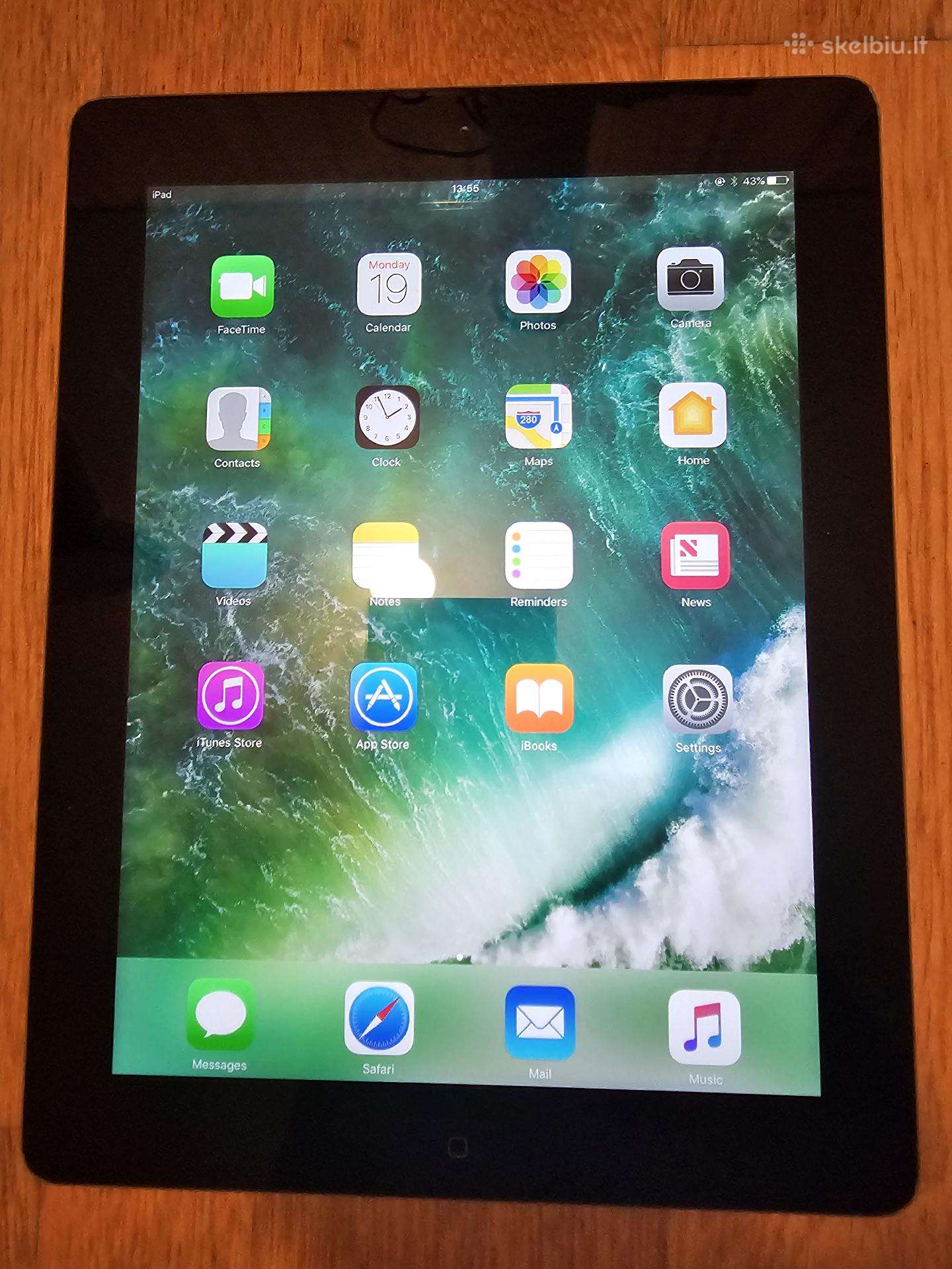 iPad (4th generation) Wi-fi 64gb