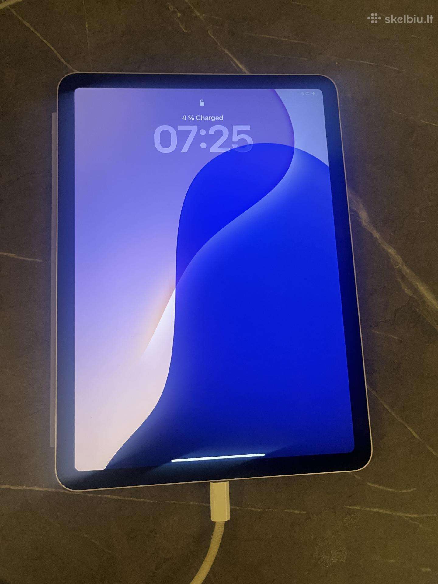 iPad Air 11 M3 256 GB su dėklu ir garantija