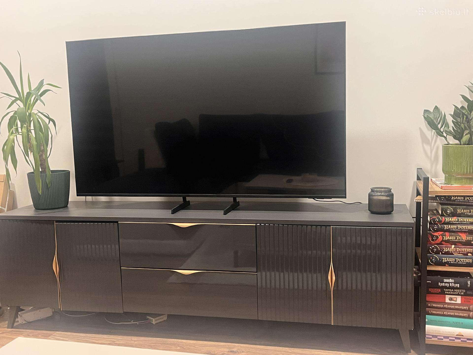 TV staliukas