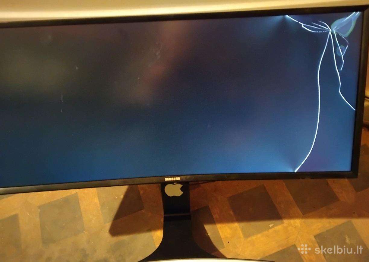 LED 29"samsung S29e790c su mažu defektu