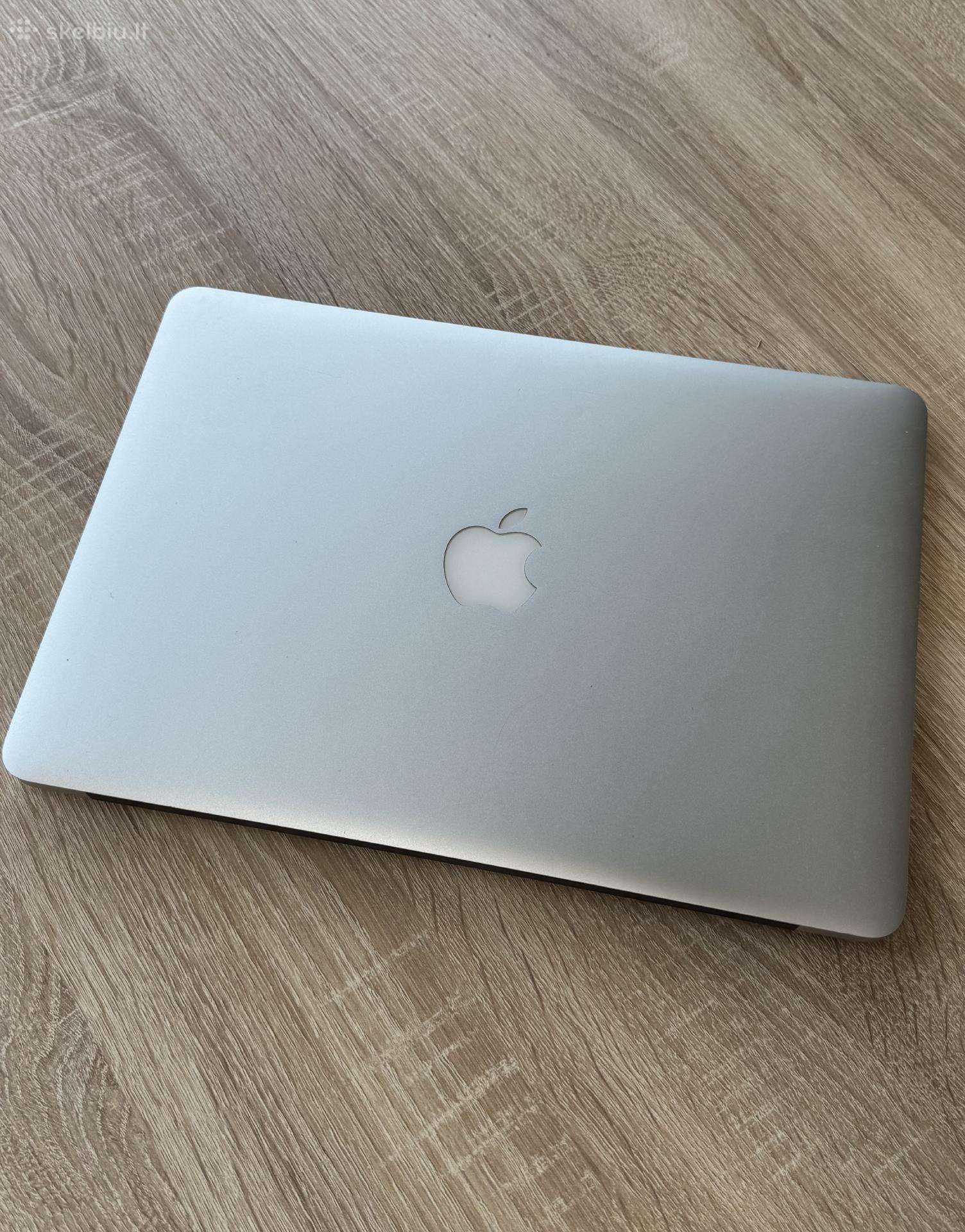 Apple MacBook Air (2015 m.)