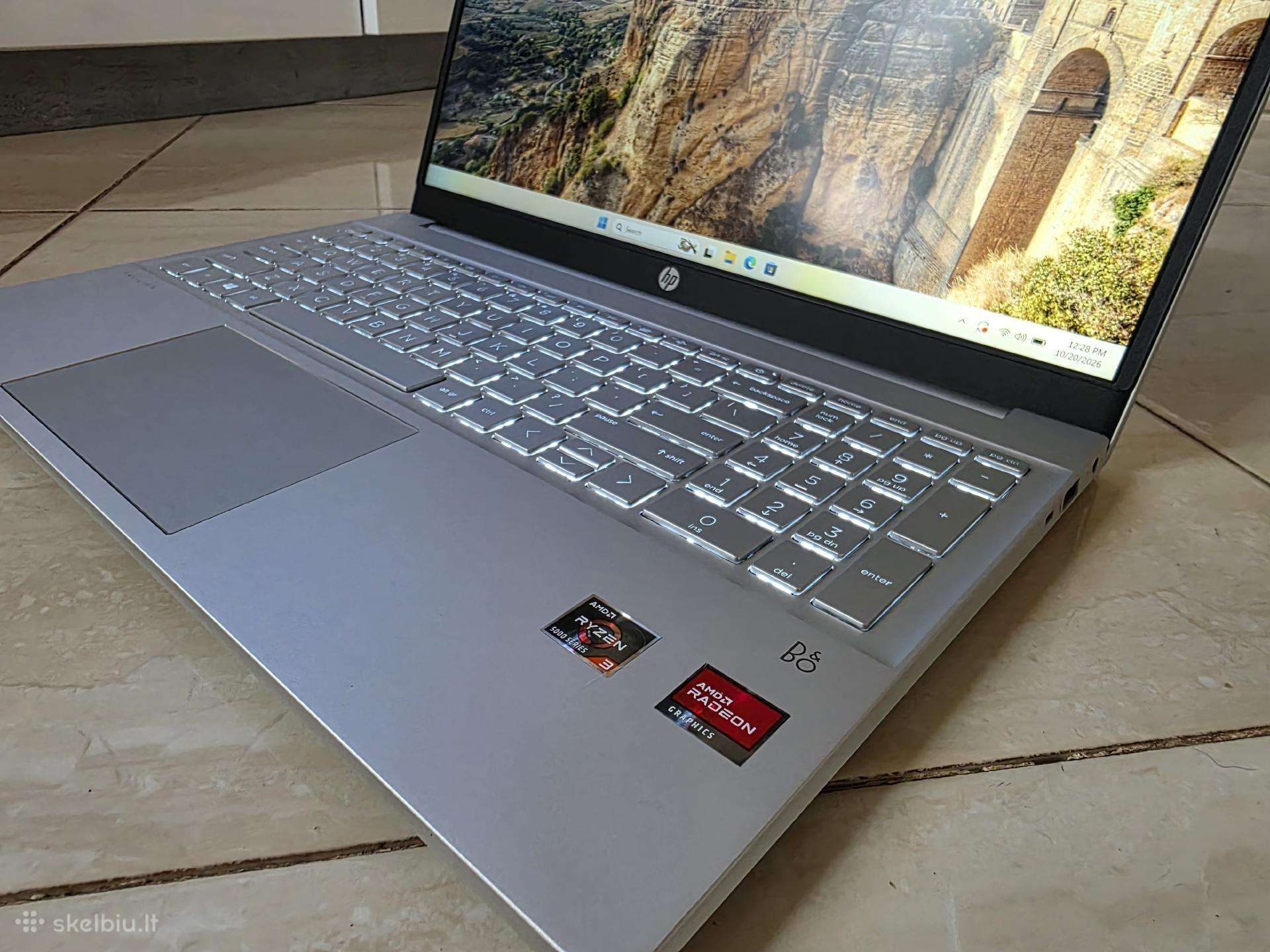 Hp 15-eh1012ny 15.6" ryzen 8ram 256ssd