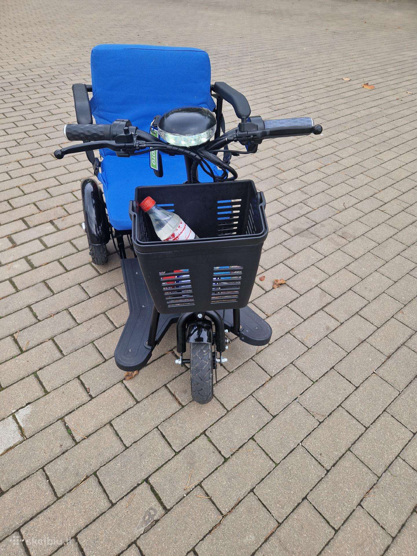 Parduodu elektrini triratį M8,500eur.