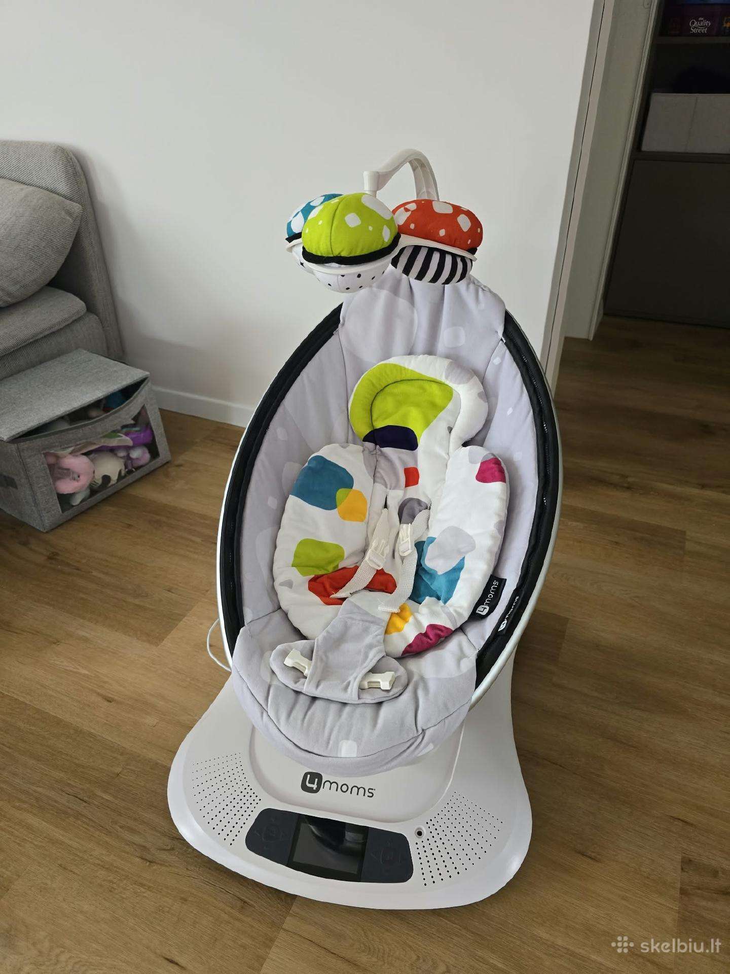 4moms mamaroo elektrinis kūdikio gultukas-sūpynės