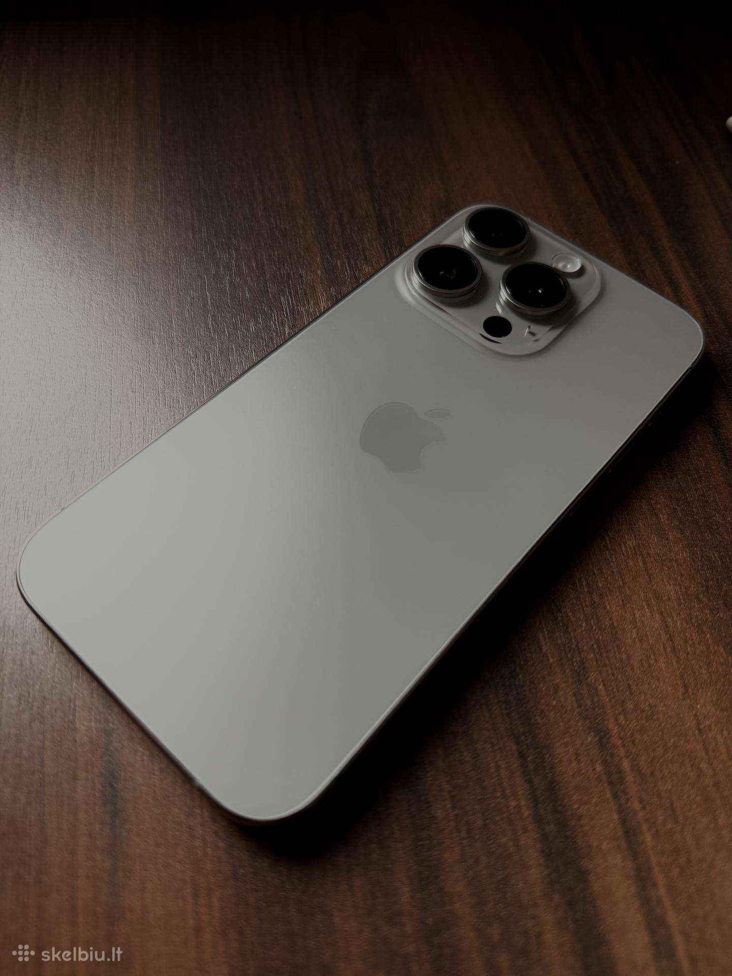 iPhone 15 pro Natural Titanium / 128gb