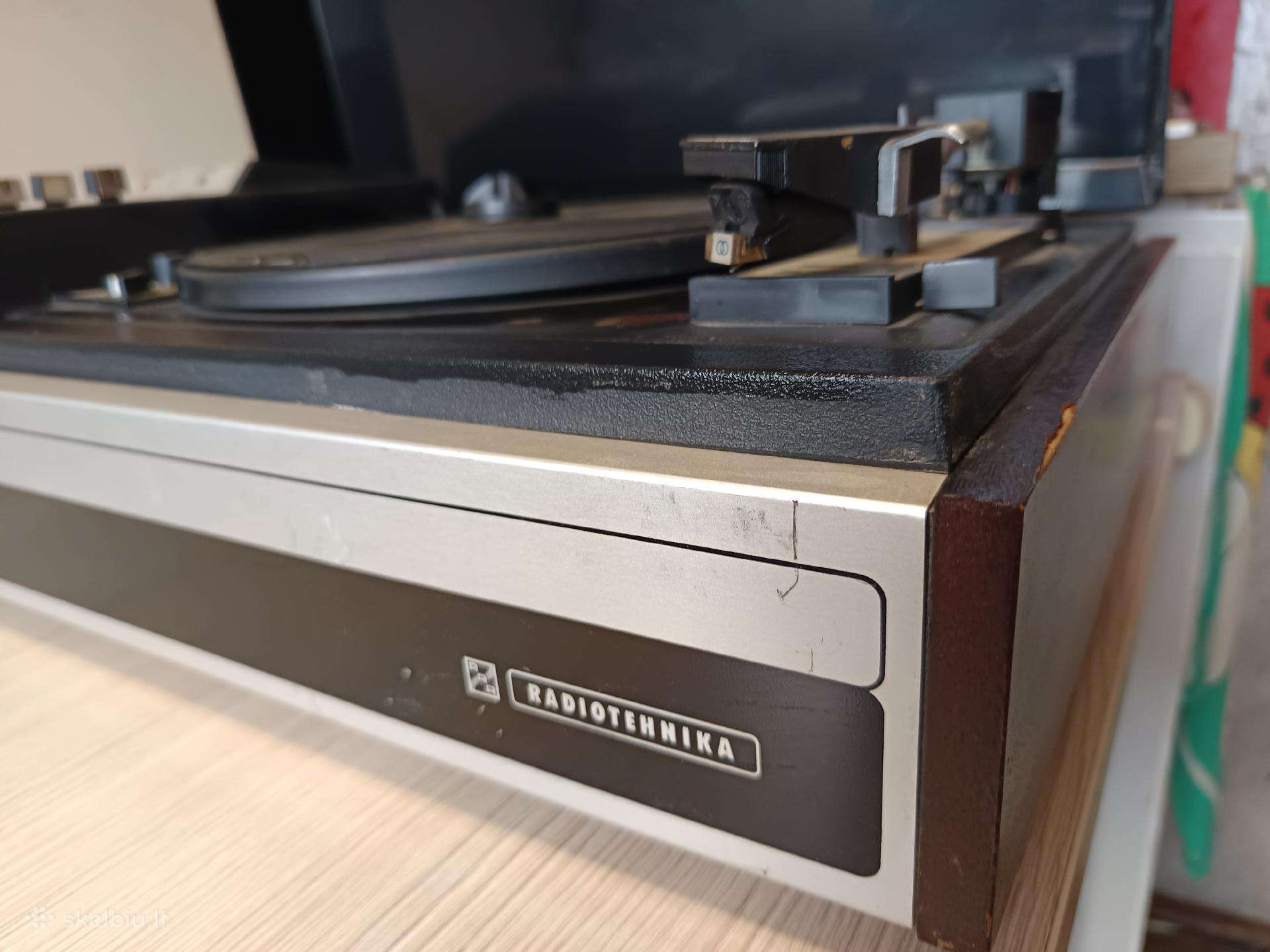 Patefonas Radiotehnika Melodija-103