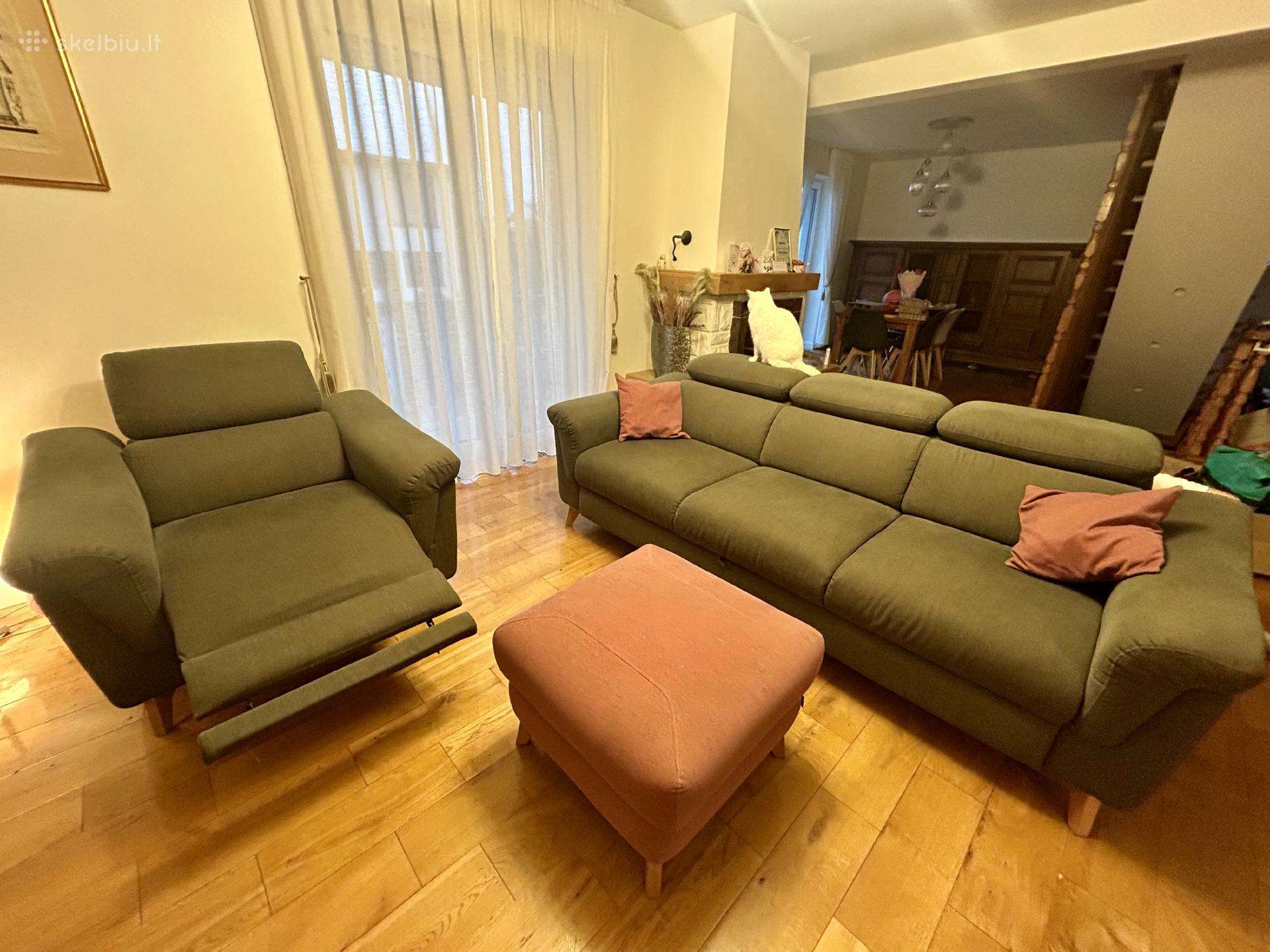 Minkšti baldai su miegama funkcija ir reglaineriu