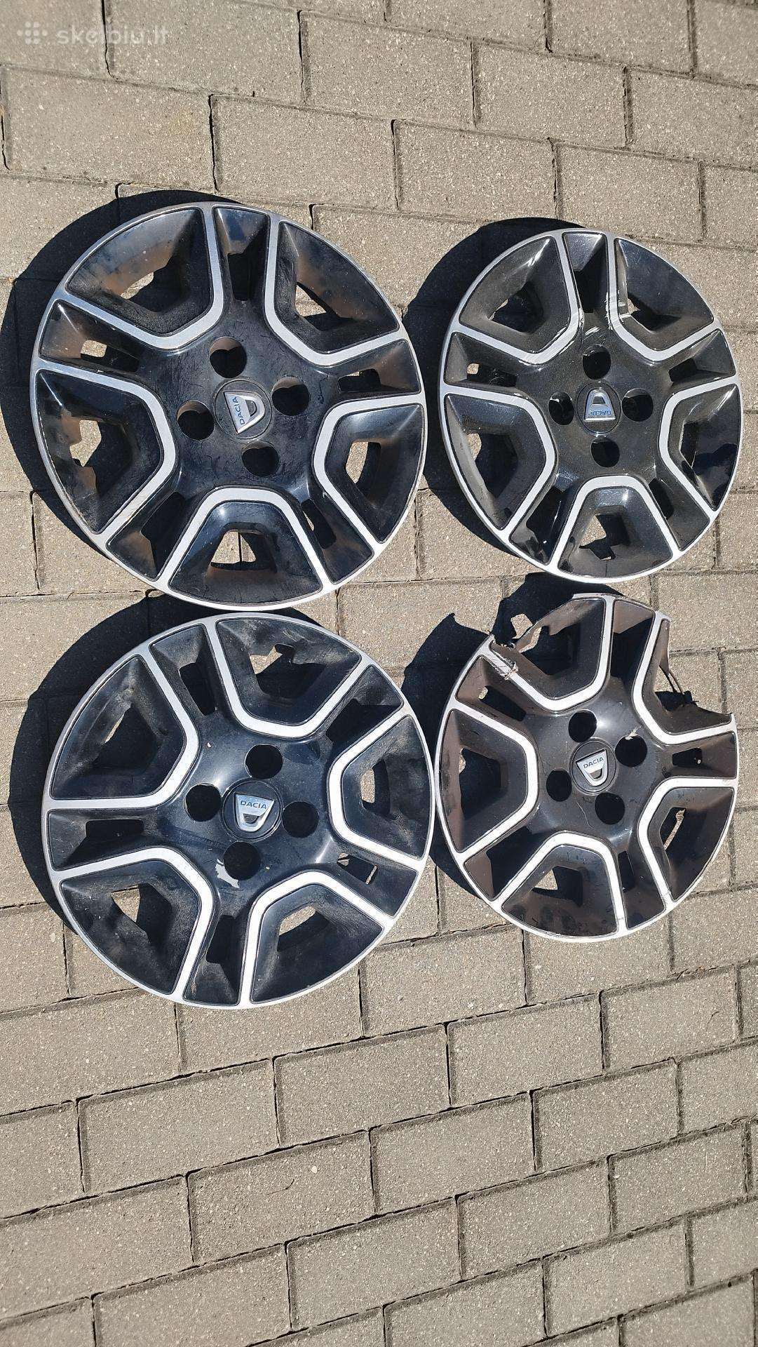 Dacia Spring gaubtai
