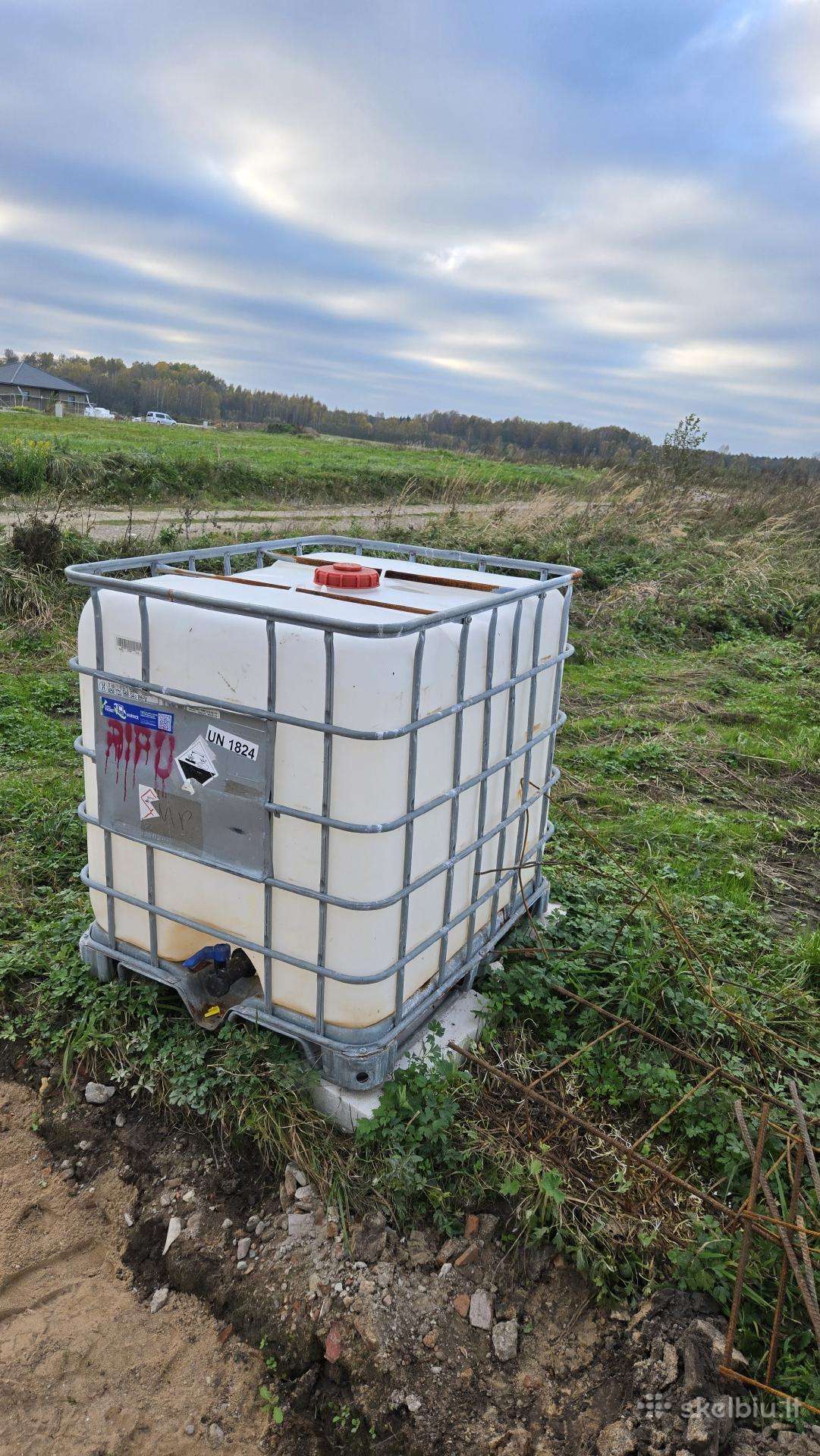 Talpykla 1000 ltr. Švari Tuščia