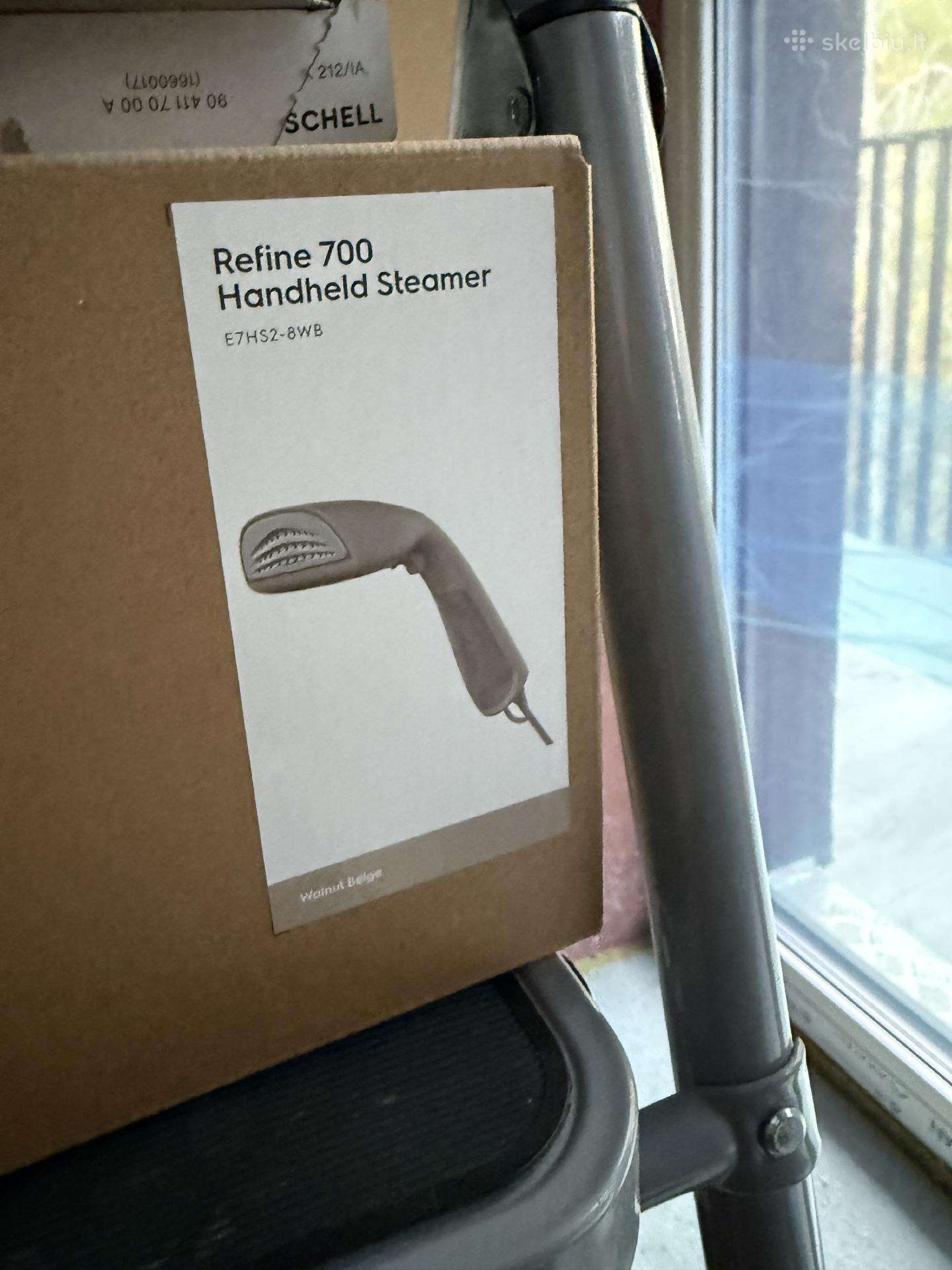 Drabužių garintuvas Electrolux „Refine 700“