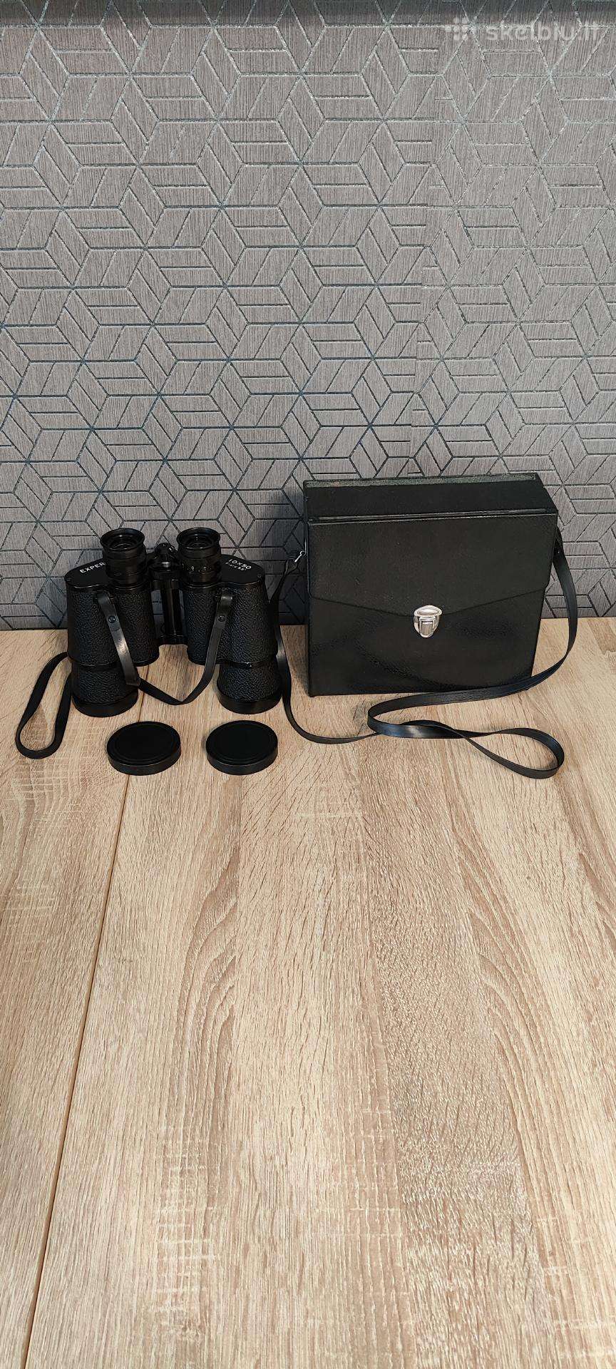 Žiūronas Expert 10x50 su dėklu
