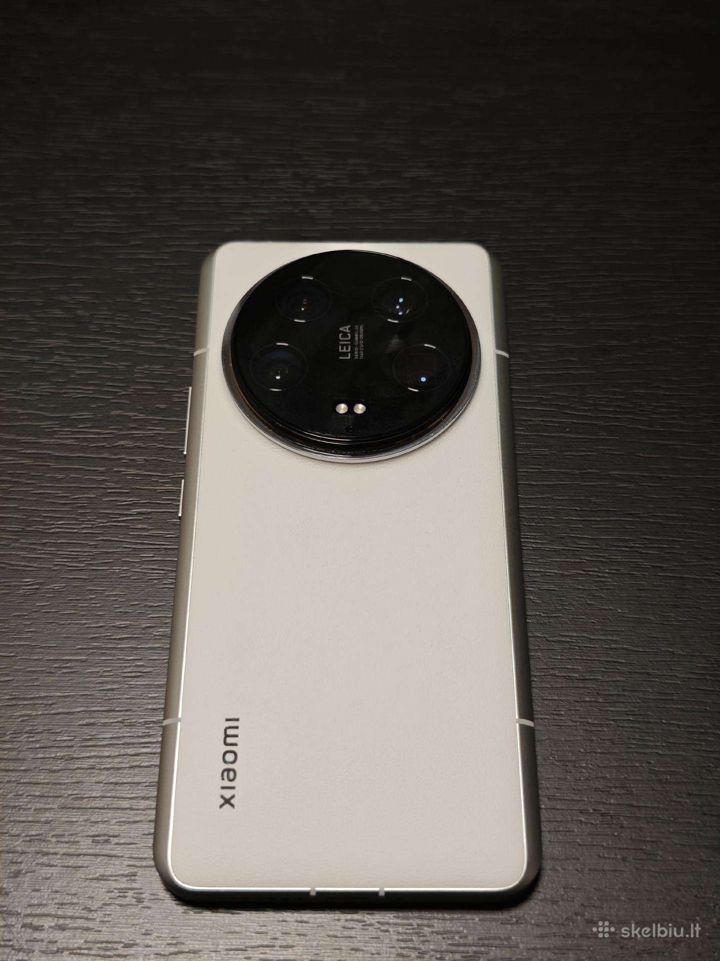 Xiaomi 14 Ultra white