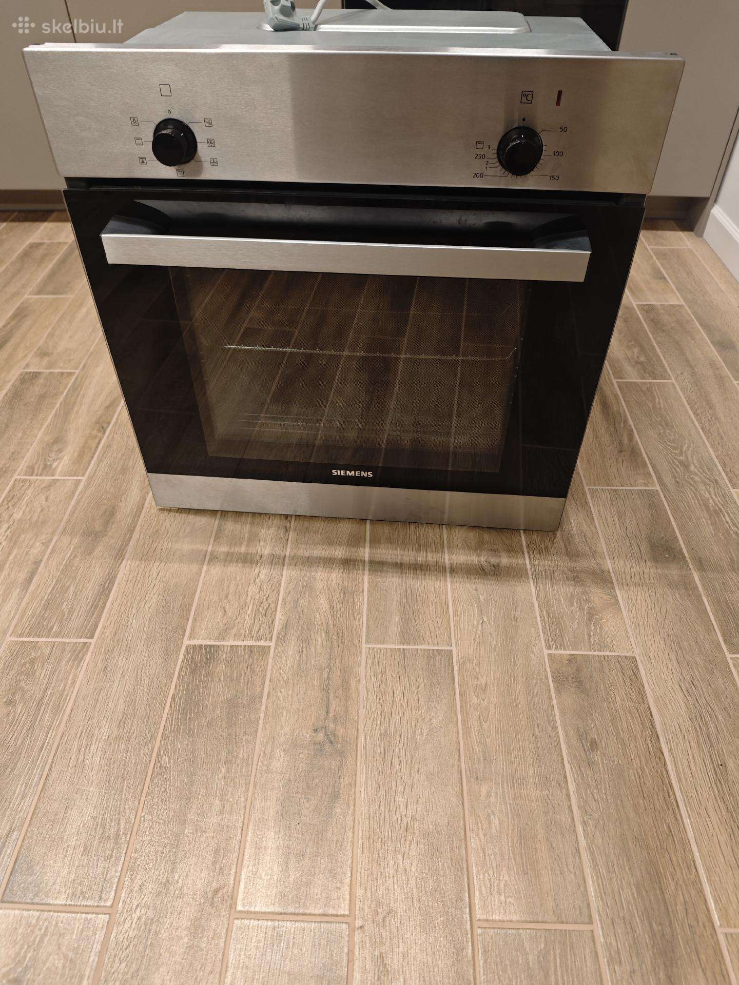 Įmontuojama orkaitė Siemens Hb010fbr1s