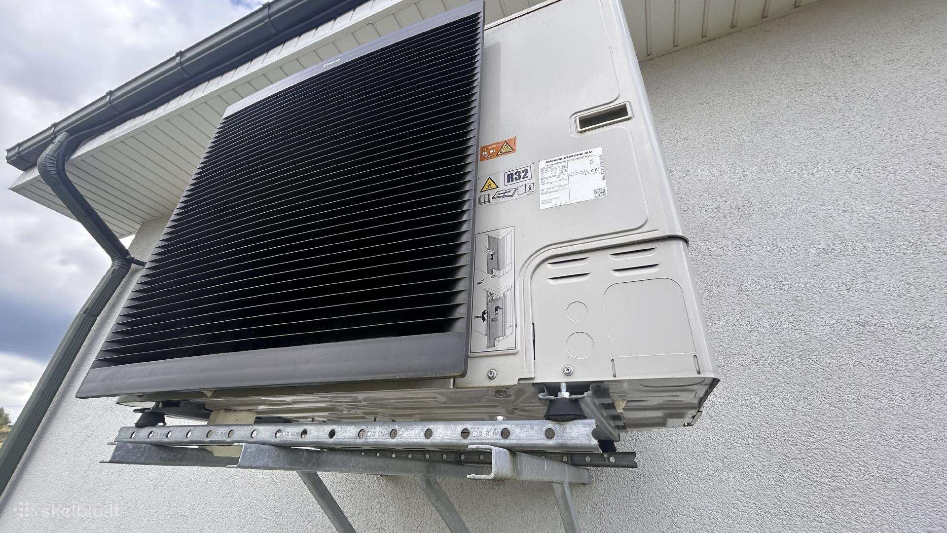 Šilmos siurblys Oras-vanduo Daikin Altherma 13kw