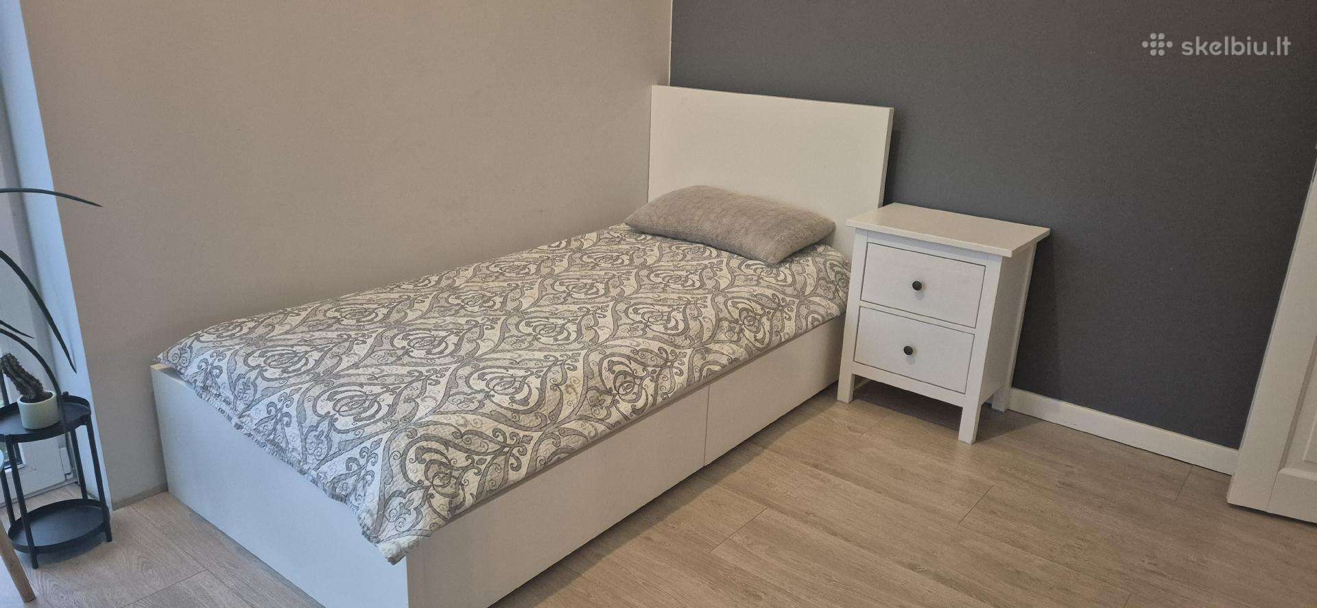 Parduodama Ikea Malm lova ir Hemnes spintelė