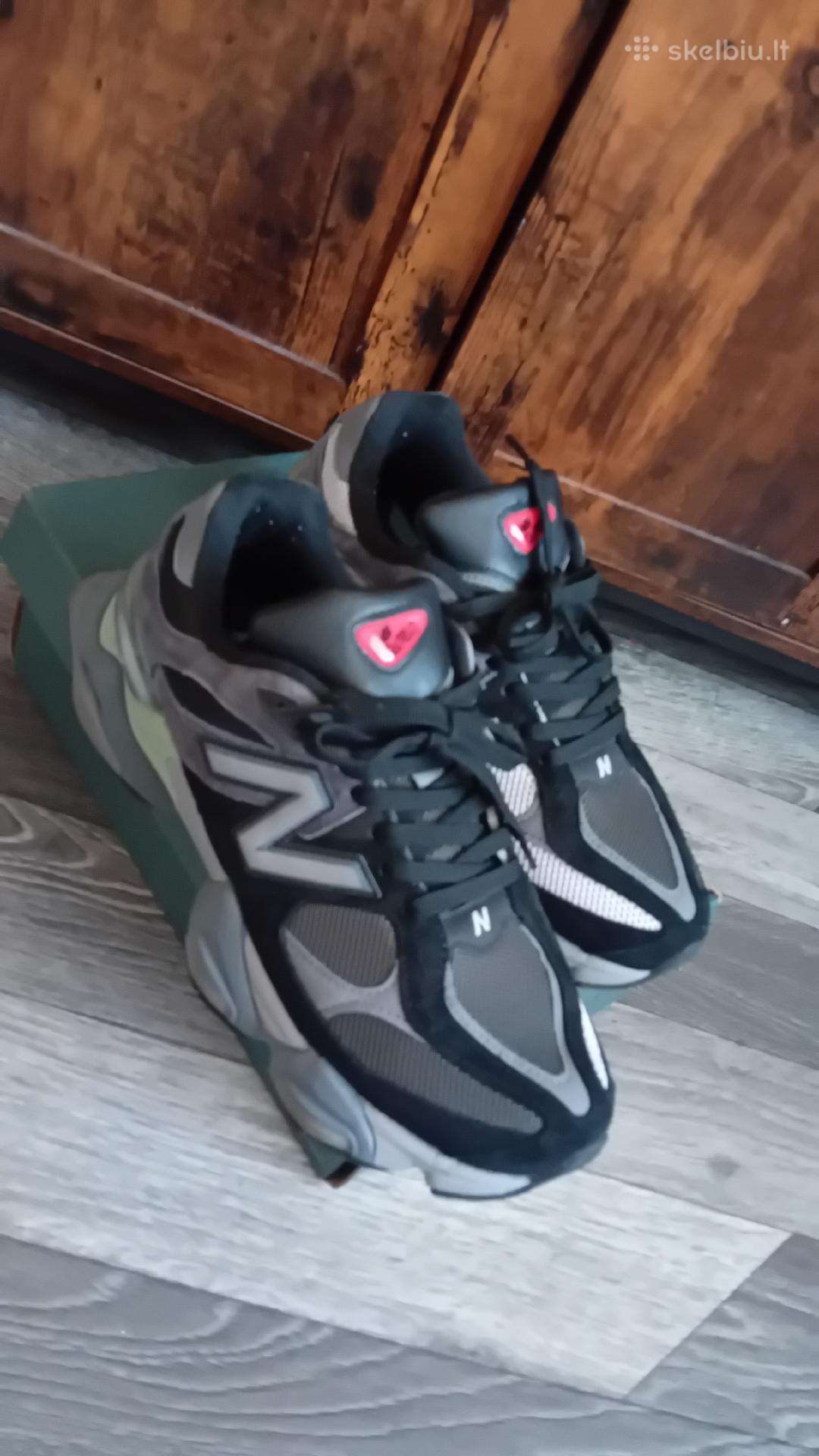 New Balance 9060