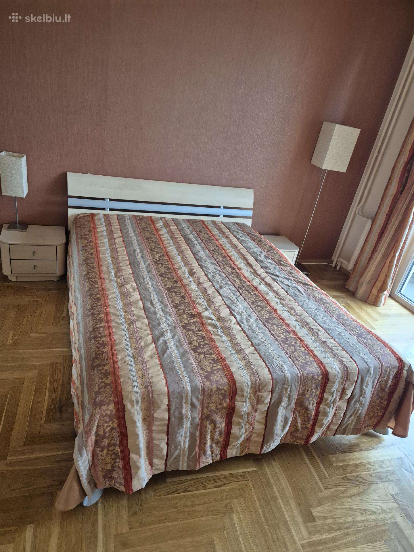 Miegamojo baldų komplektas