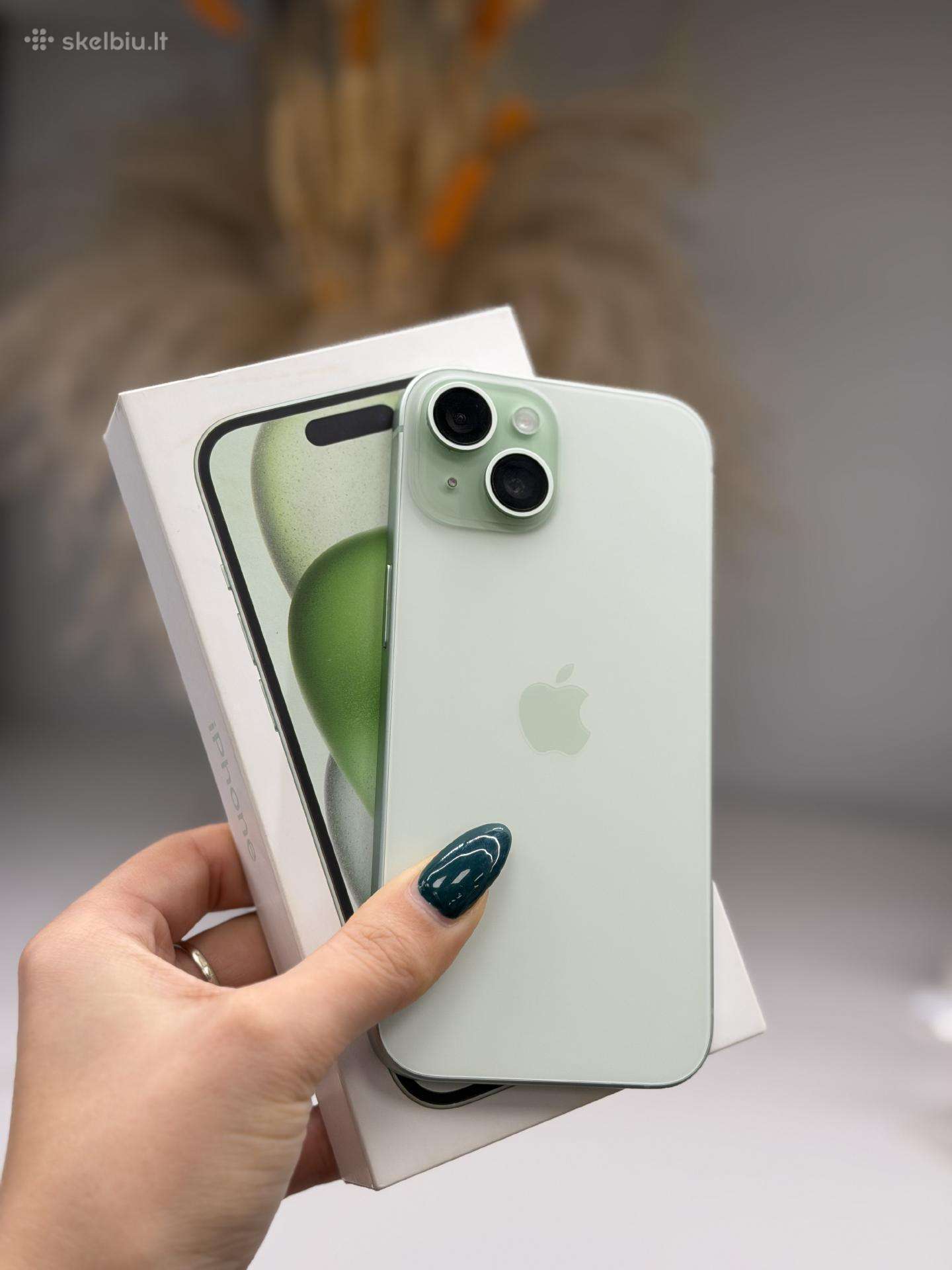 iPhone 15