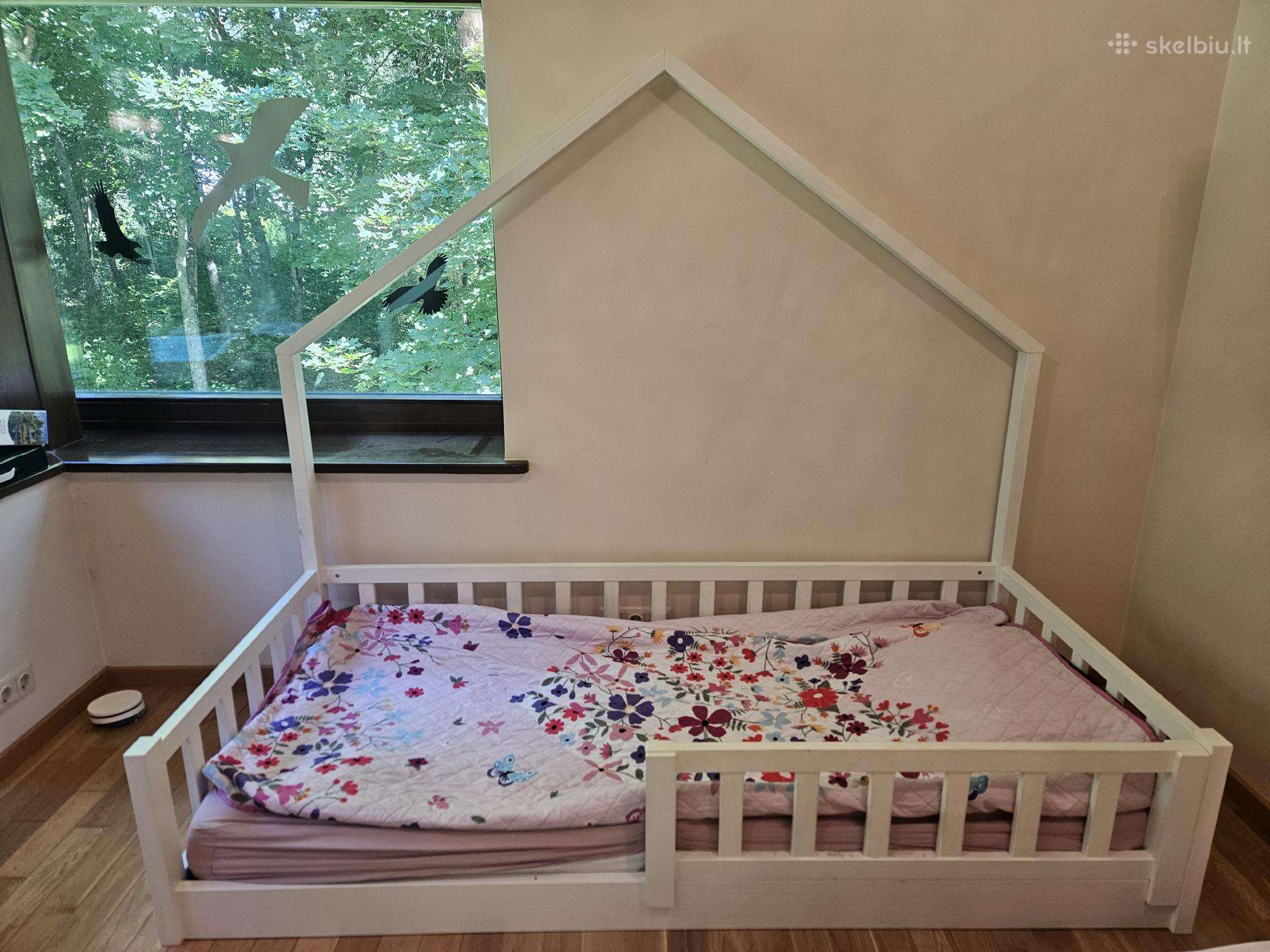 Lova su 90x200 čiužiniu