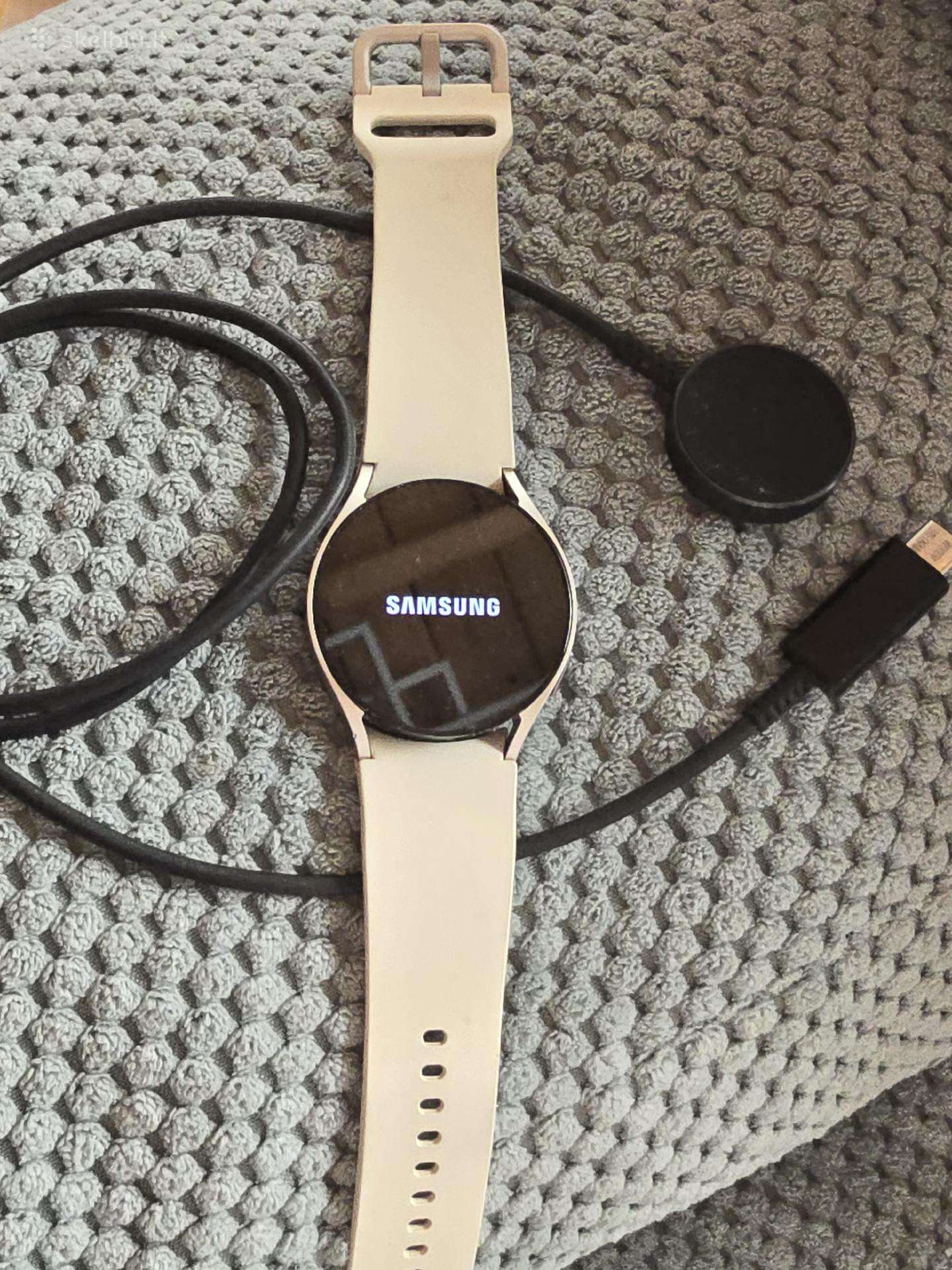 Parduodu laikrodį Samsung 6
