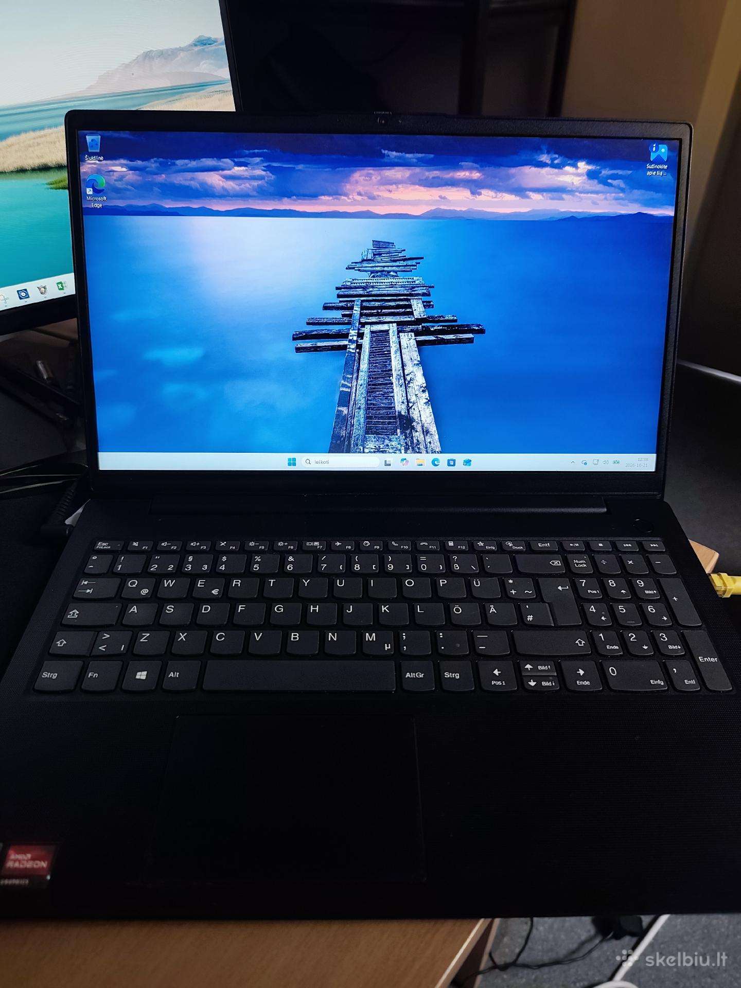 Lenovo V15-g2 Ryzen3 5300u 8gb, 240 SSD