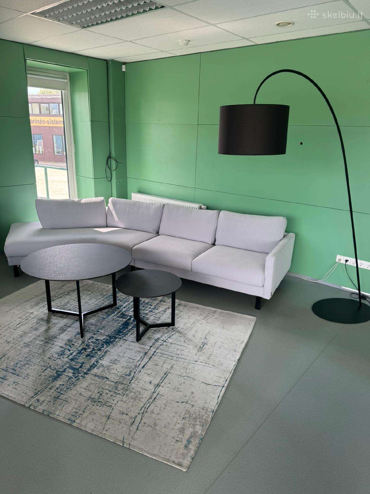 Furninova kampinė sofa – šviesiai pilka