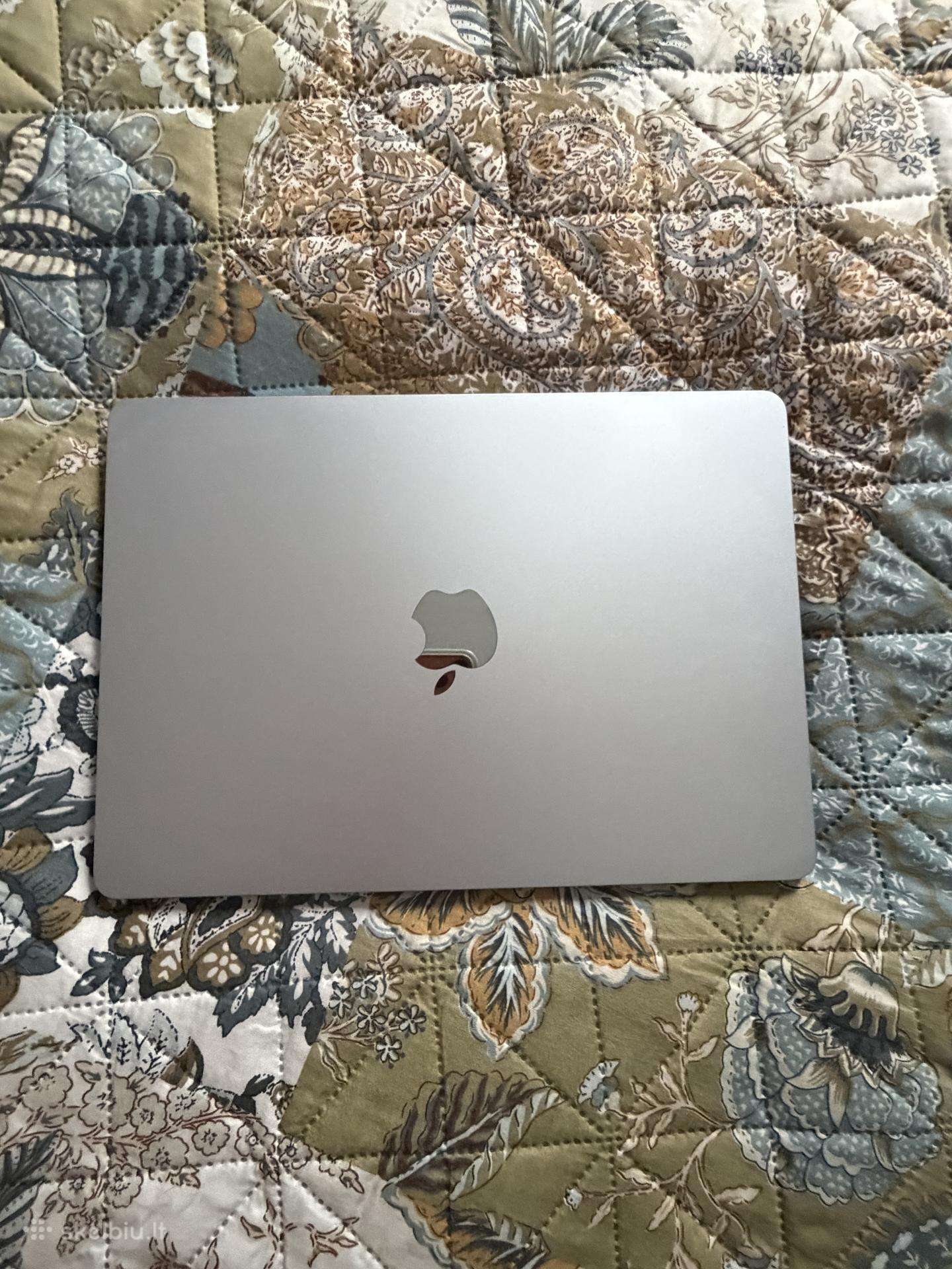 MacBook Air 13 M5 16gb/512gb 100% baterija