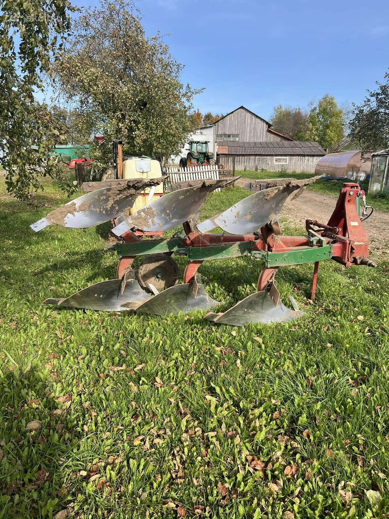 Kverneland Plūgas Vartomas 3-jų Korpusų